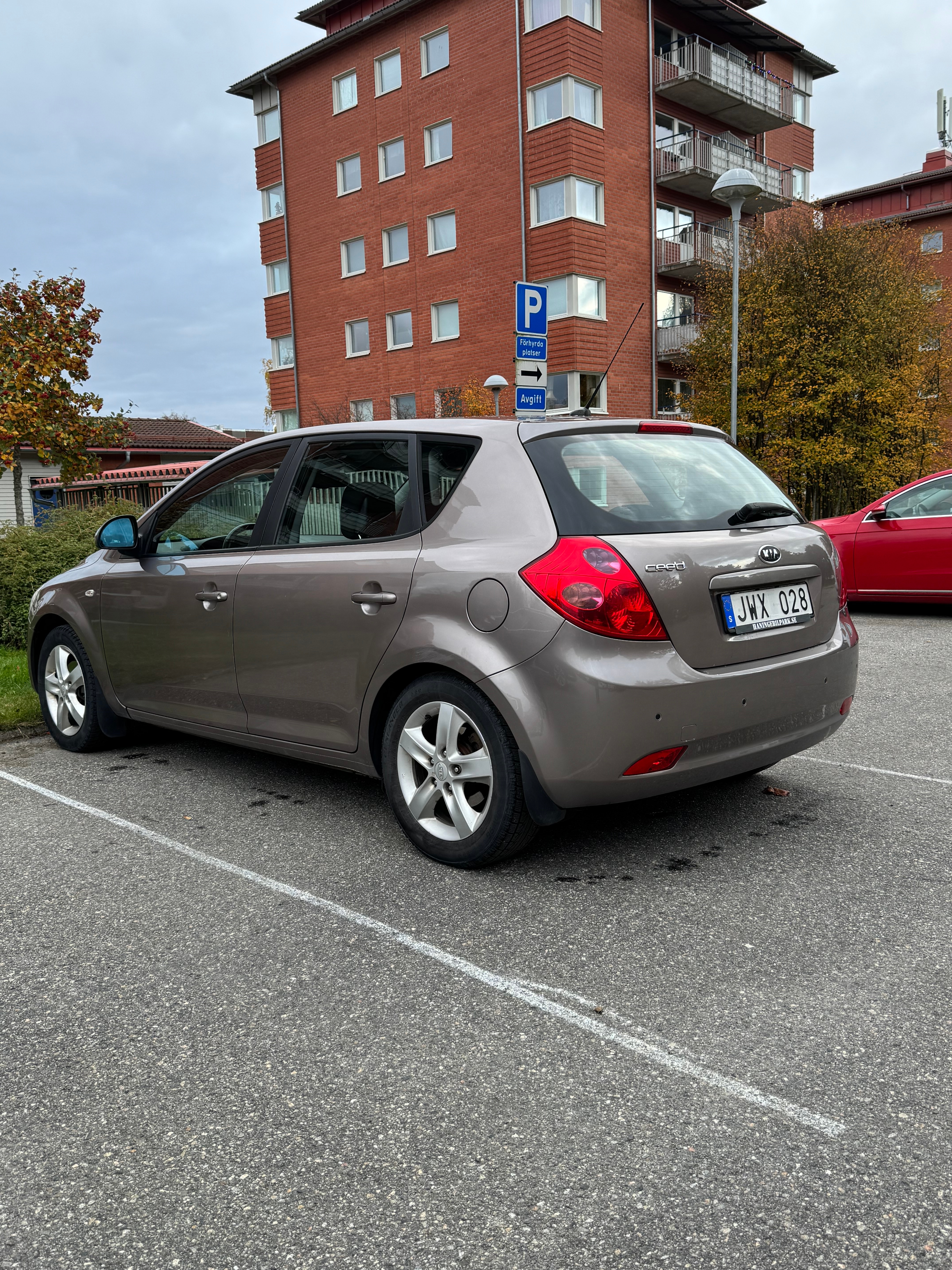 Kia Ceed 1.6 2007, bild 2/9