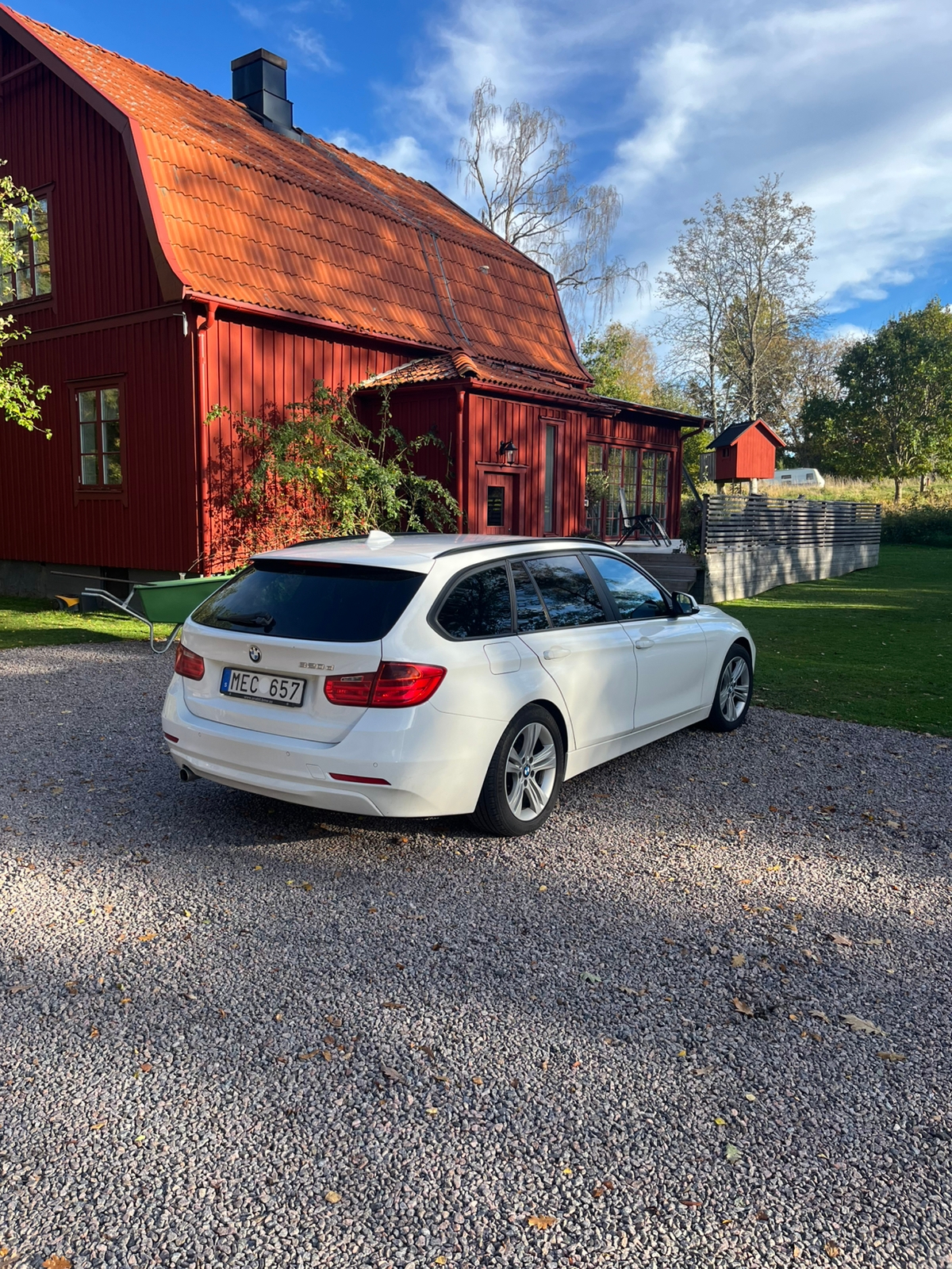BMW 320d 2013, bild 2/7