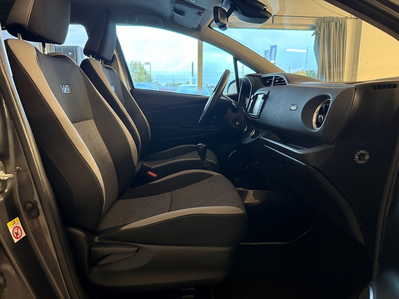 Toyota Yaris Y20 2019, bild 5/10