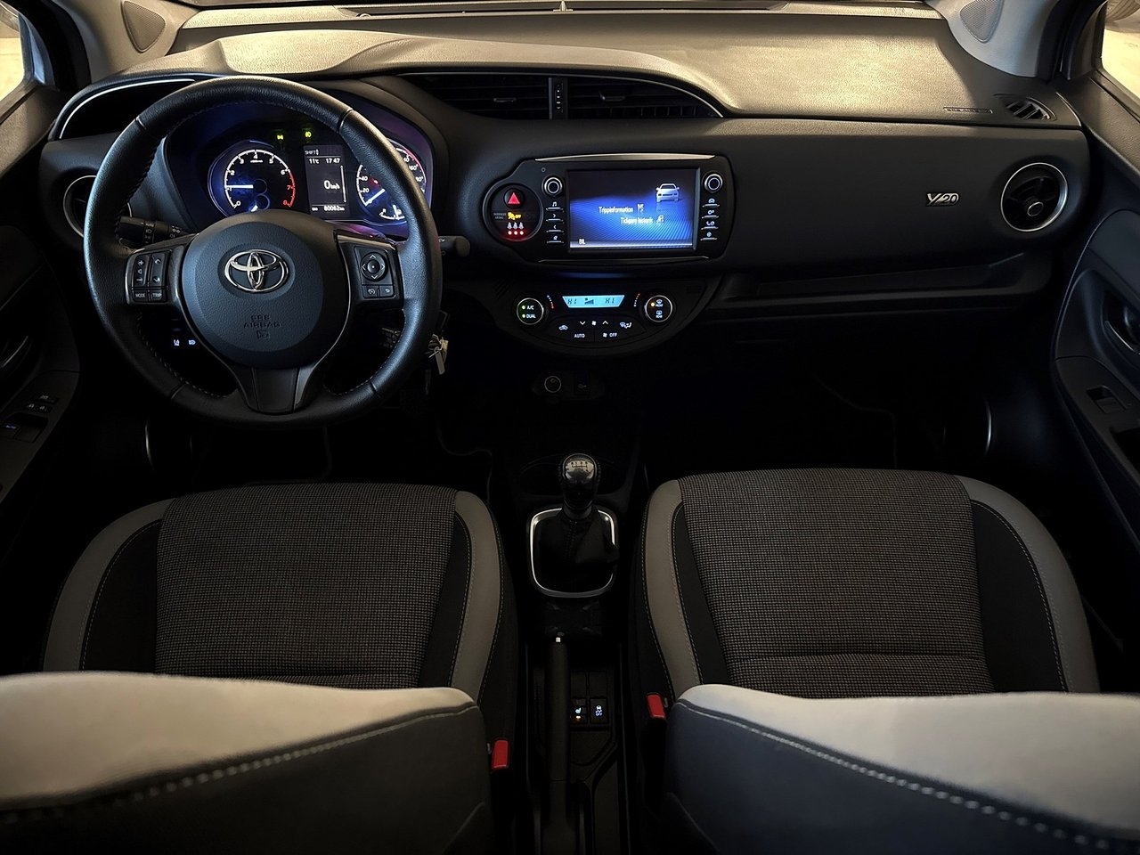 Toyota Yaris Y20 2019, bild 7/10