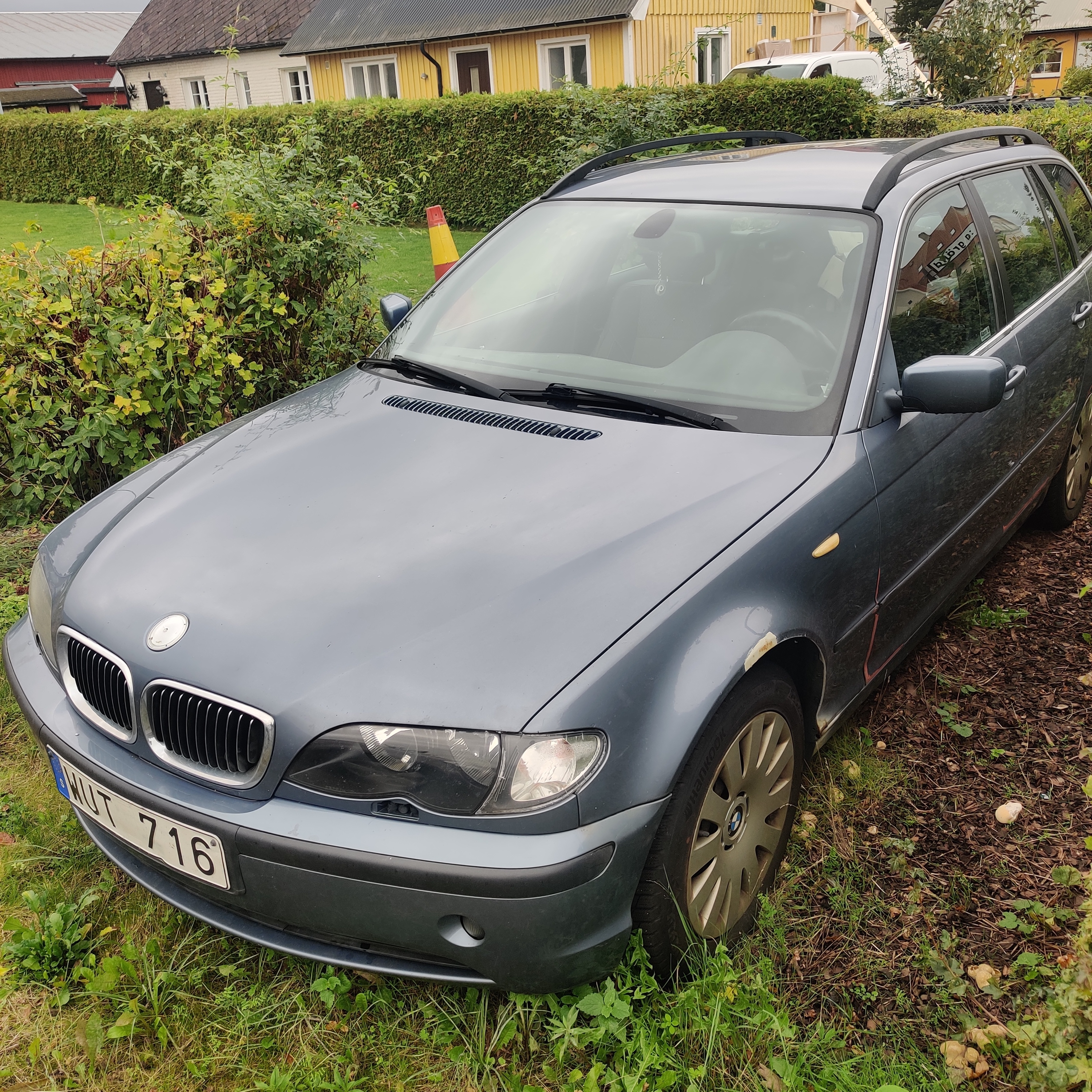 BMW 320i 2005, photo 3/6
