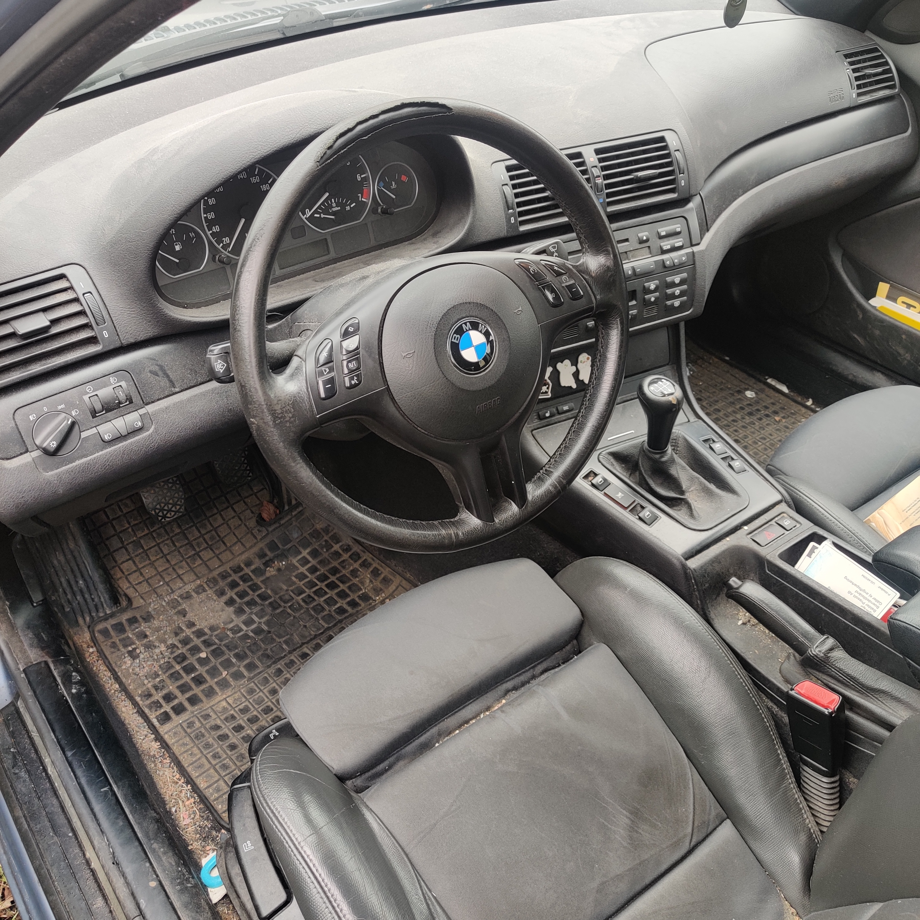BMW 320i 2005, photo 5/6