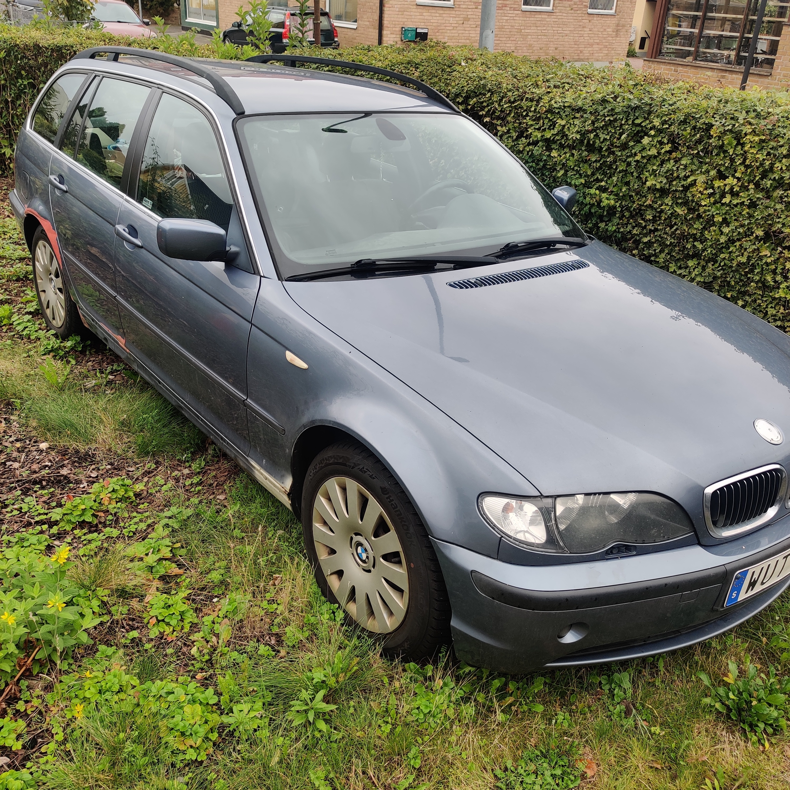 BMW 320i