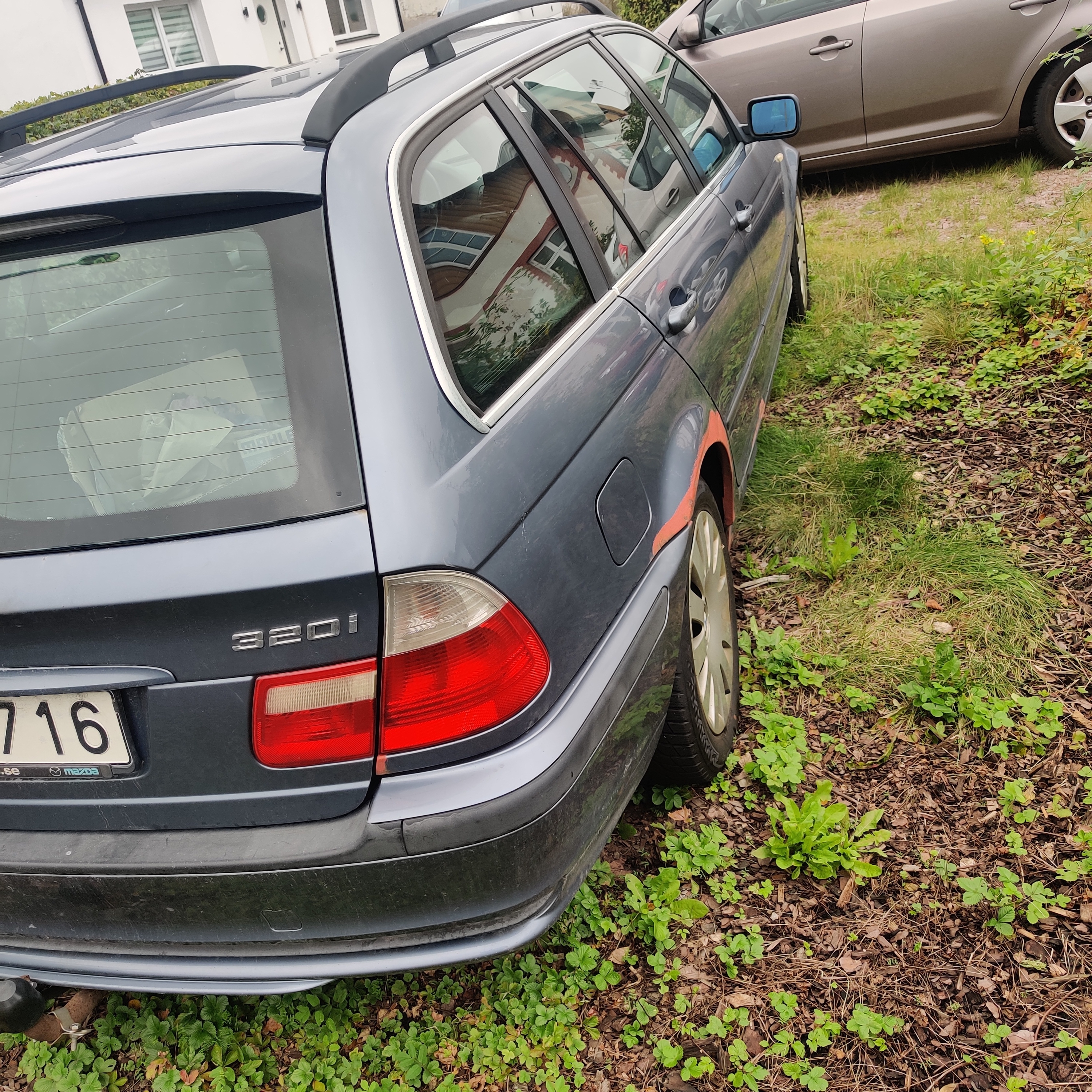BMW 320i 2005, photo 4/6