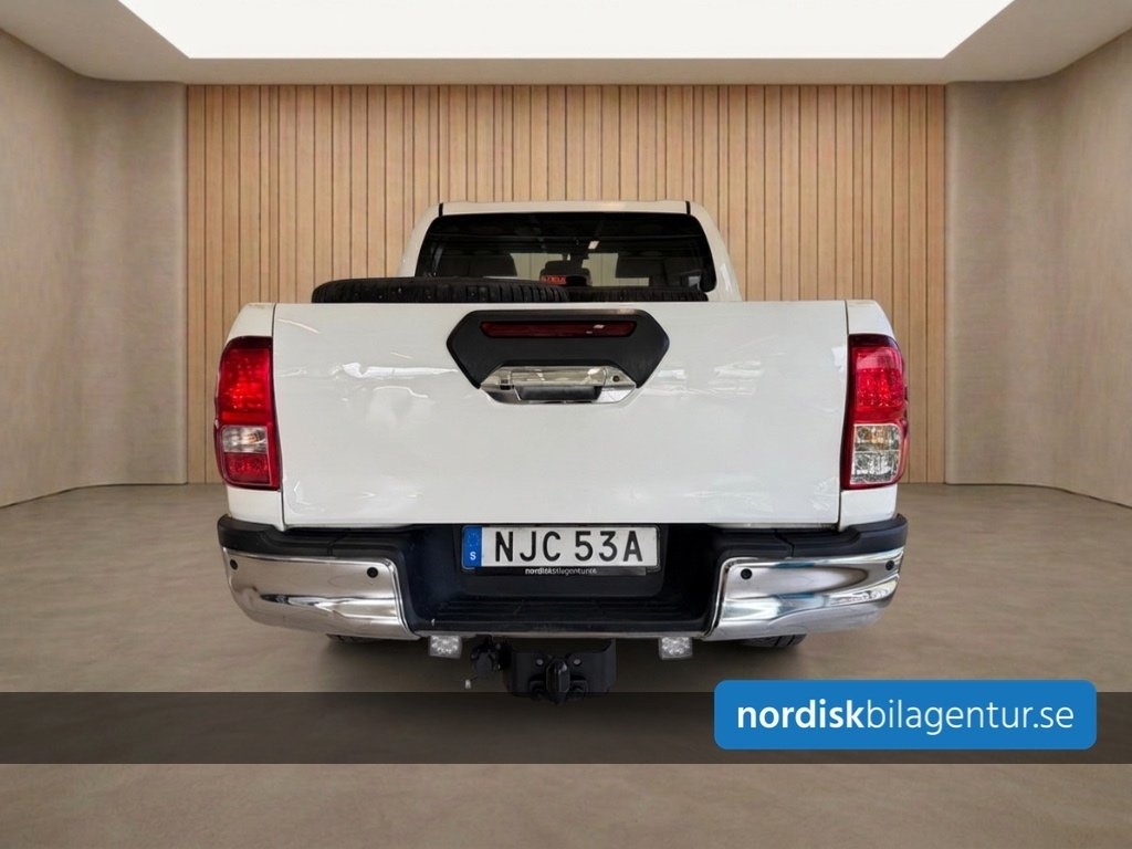 Toyota Hilux 2.8 D-4D 2021, photo 4/10