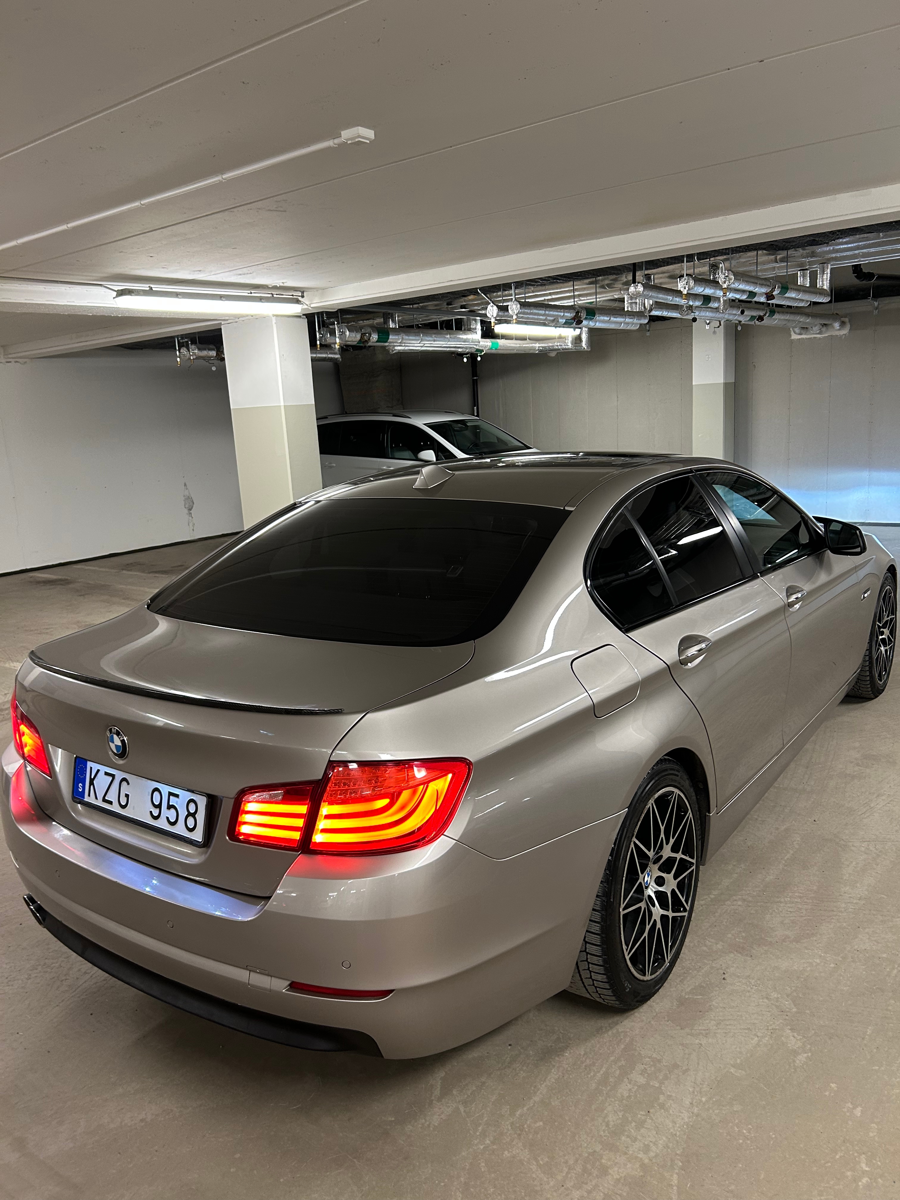 BMW 520d 2011, bild 6/17