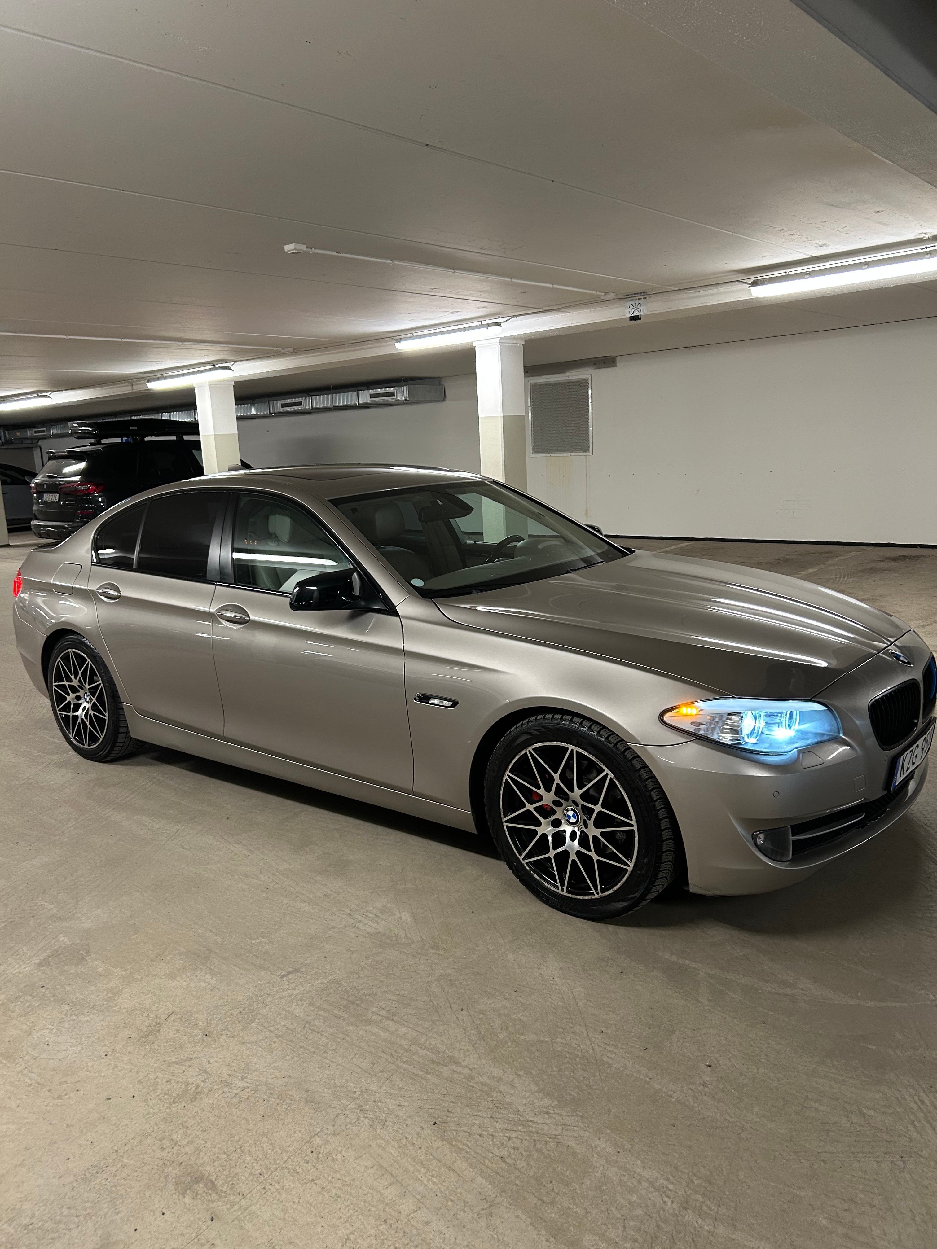 BMW 520d 2011, bild 5/17
