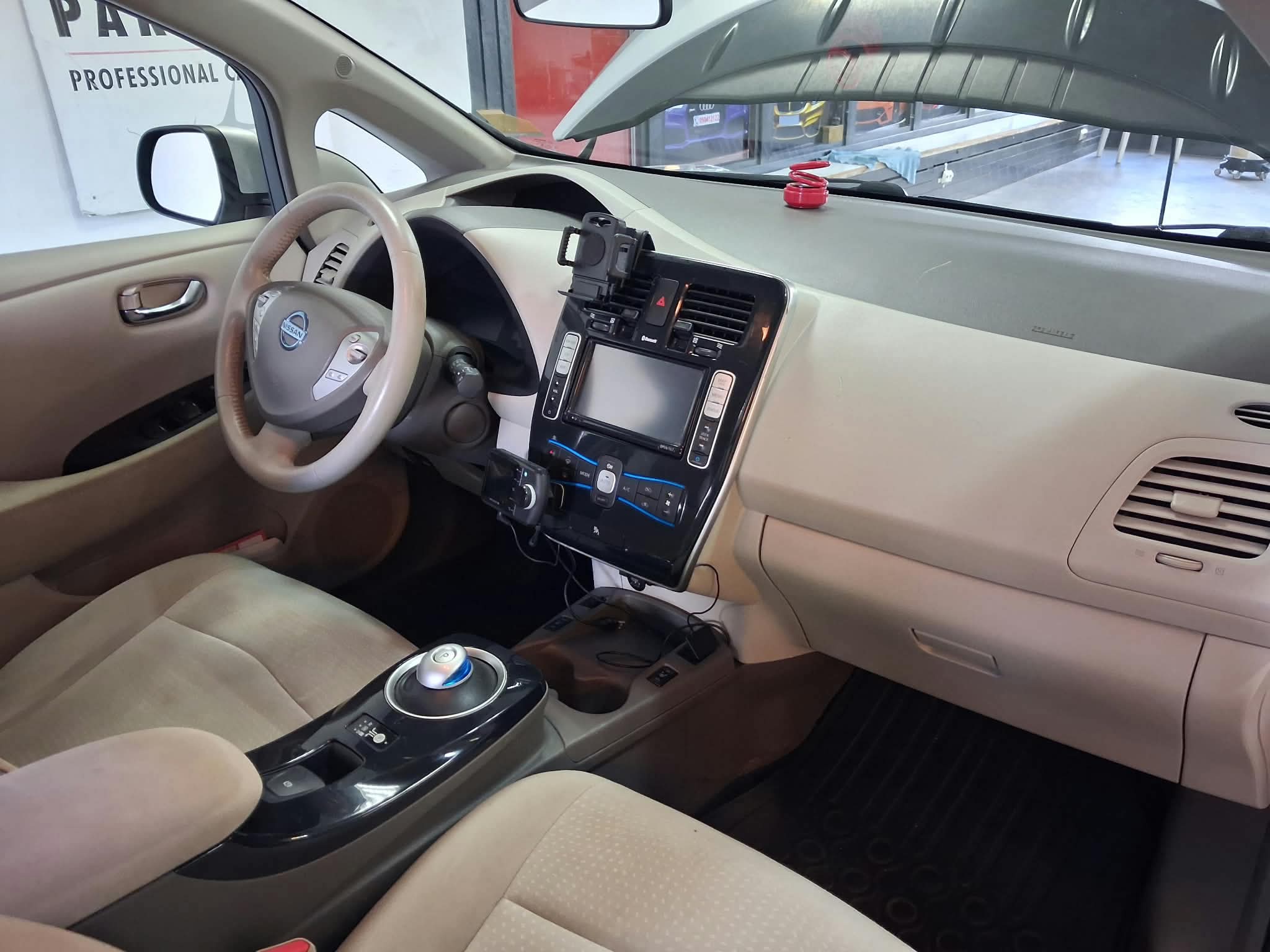 Nissan Leaf 2013, bild 4/7