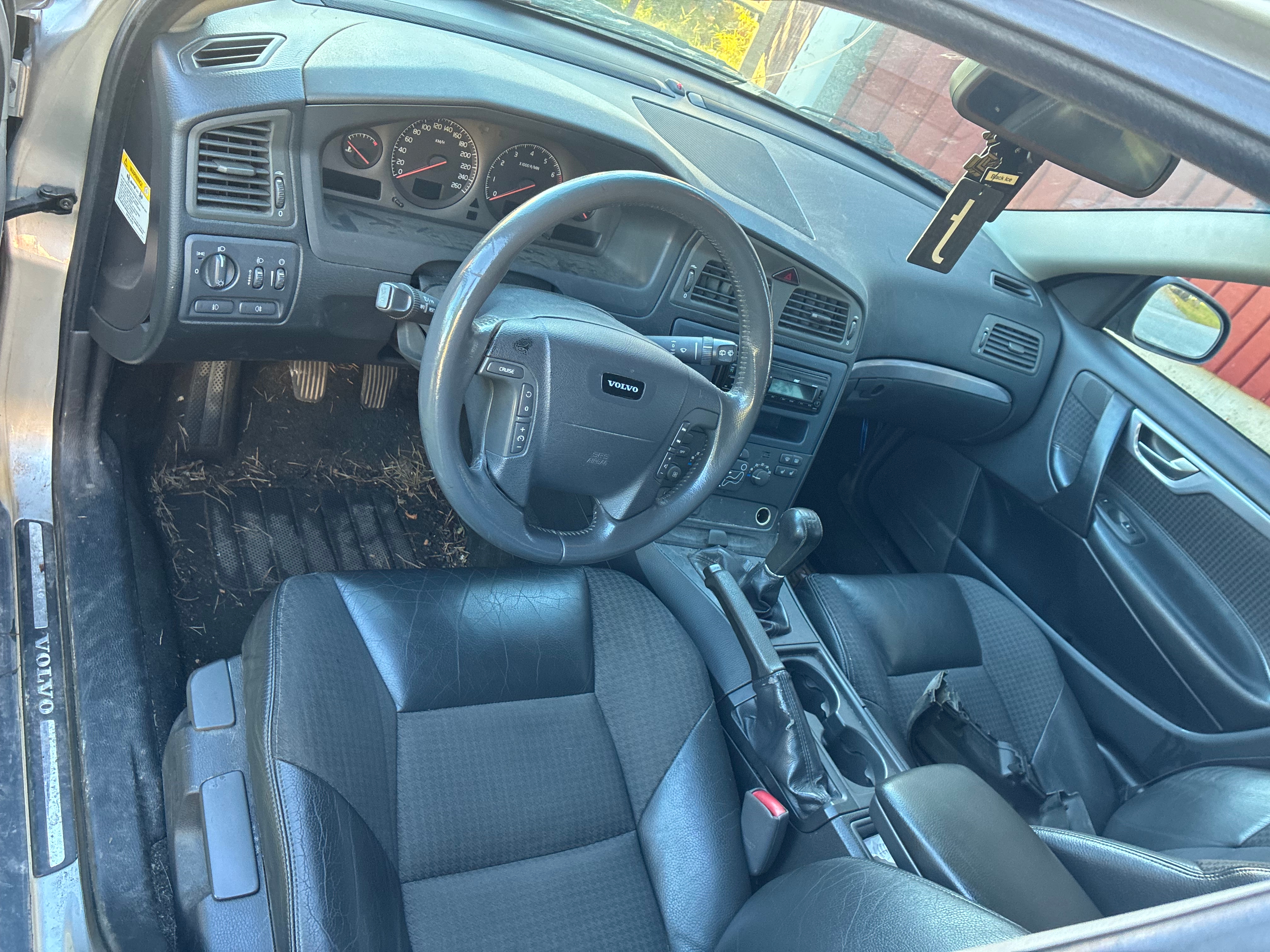 Volvo V70 2.4T 2002, bild 2/4