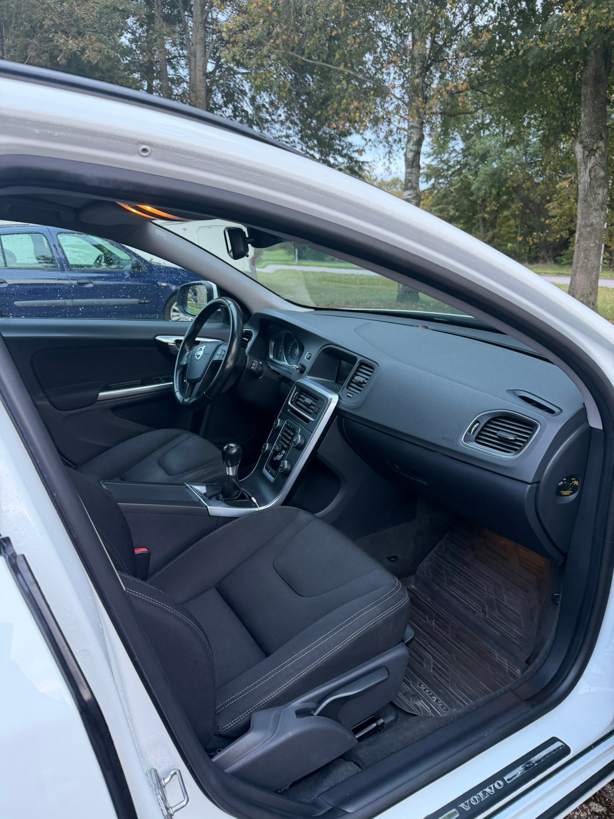 Volvo V60 T3 2014, photo 6/10