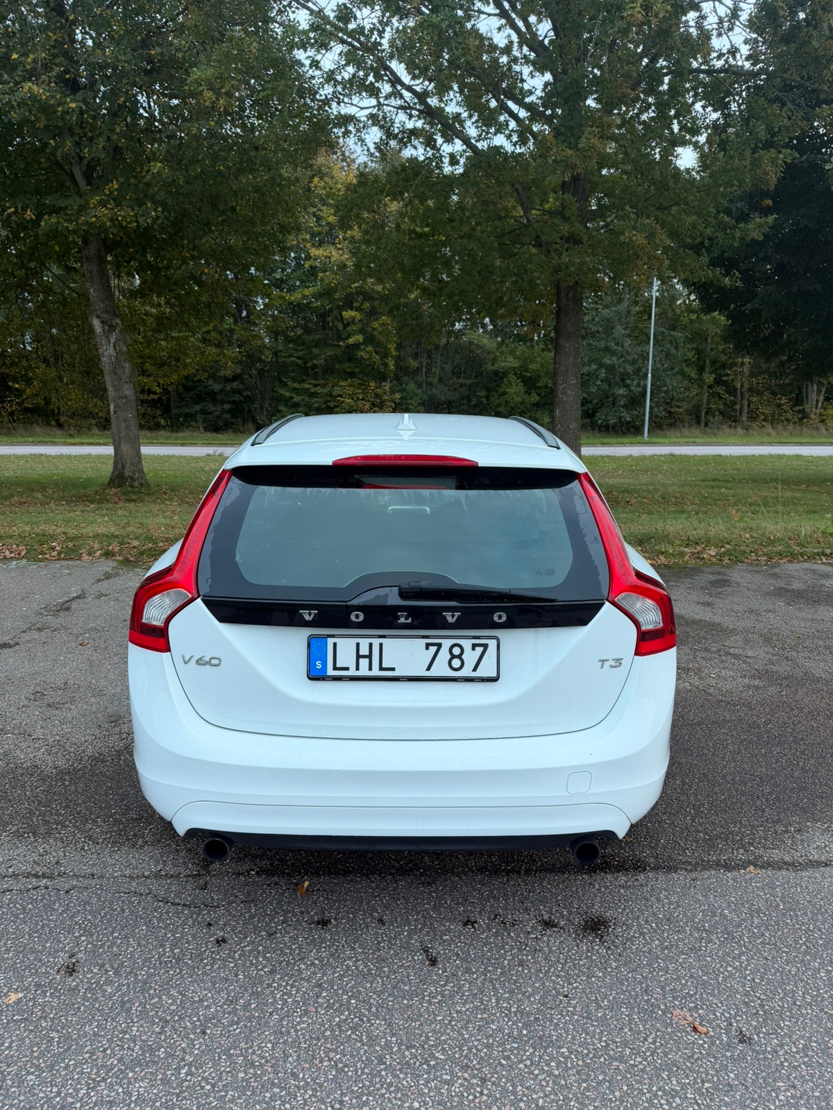 Volvo V60 T3 2014, photo 4/10