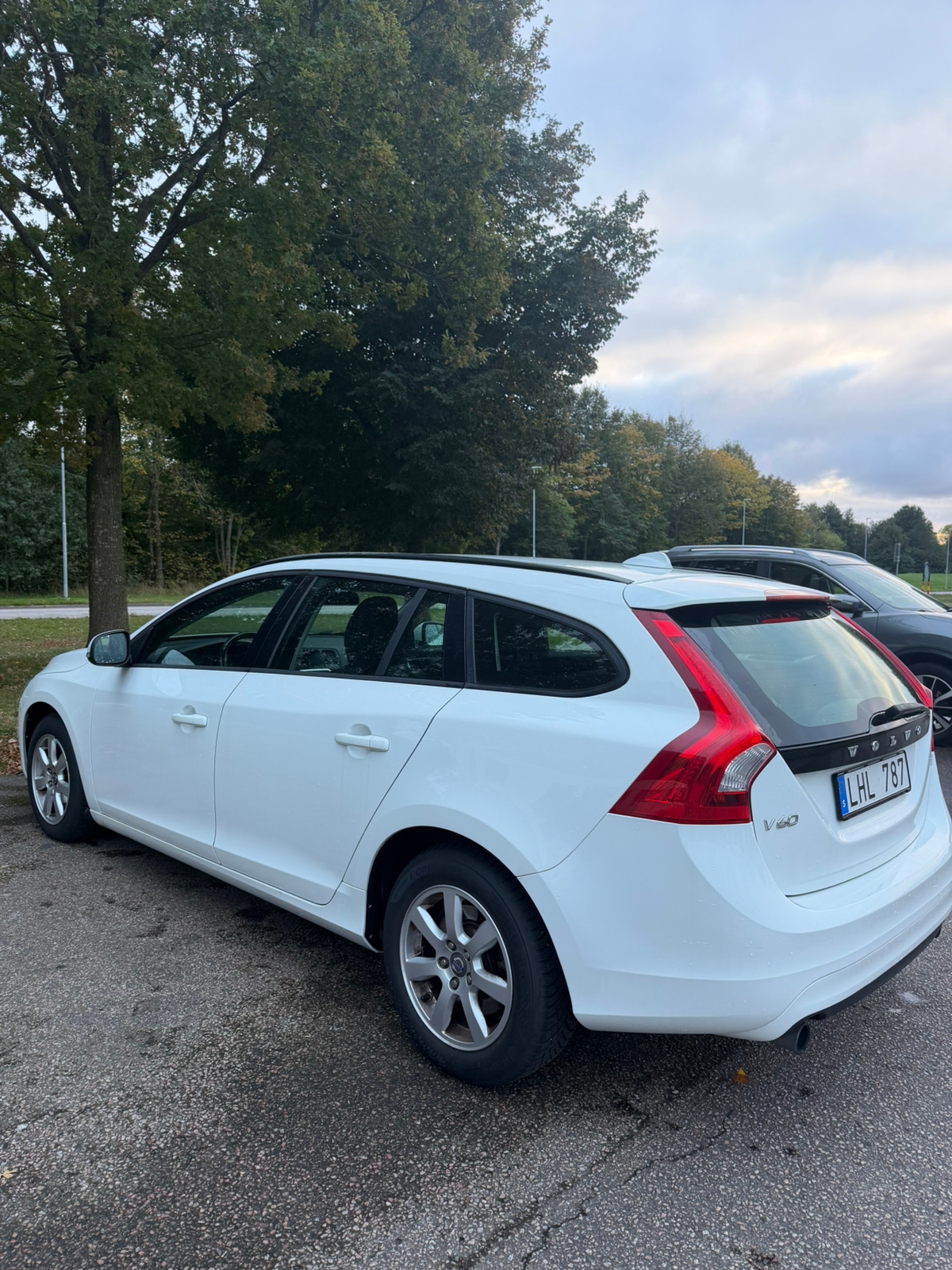 Volvo V60 T3 2014, photo 2/10