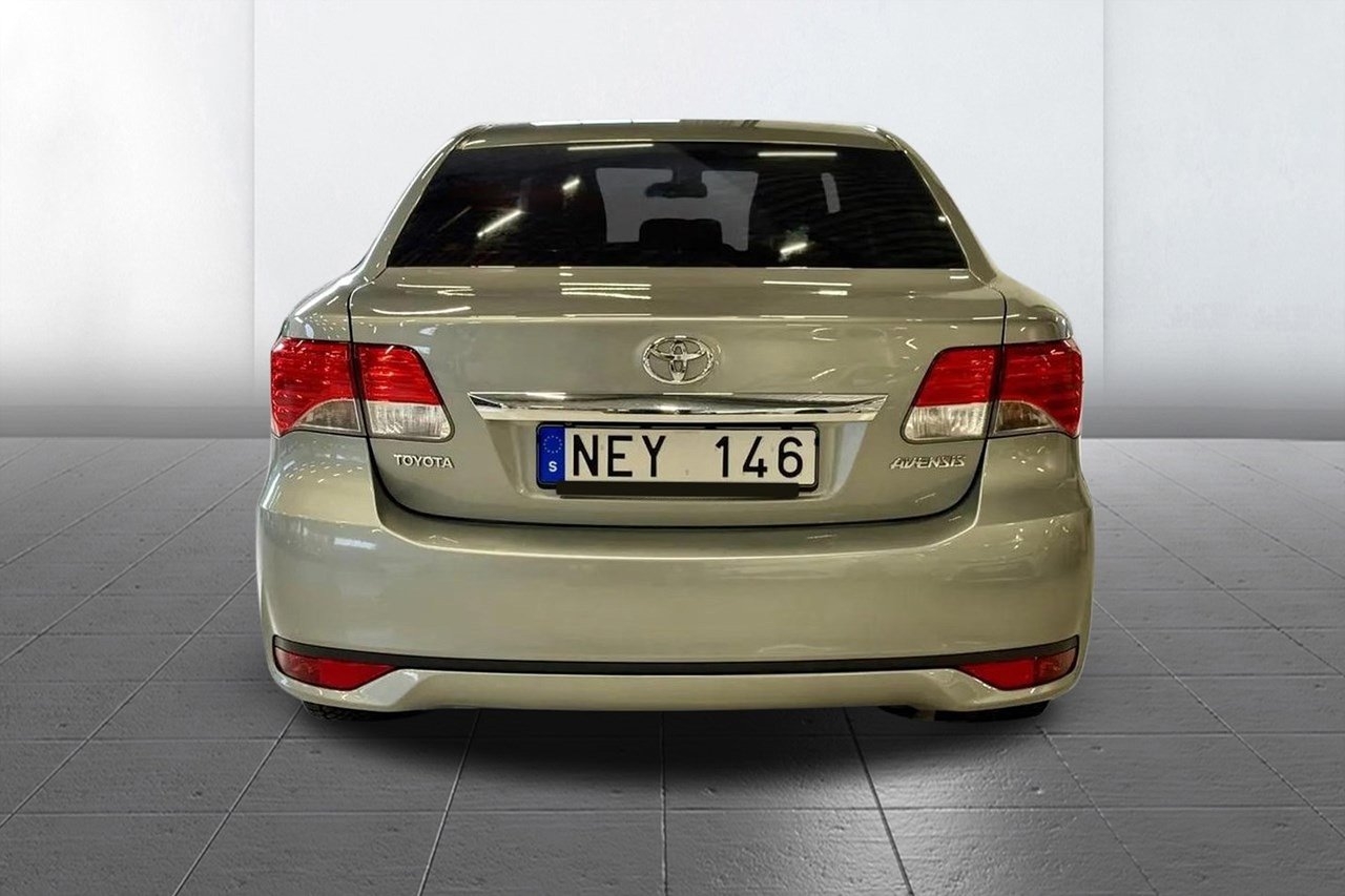 Toyota Avensis 1.8 Business 2012, photo 7/10