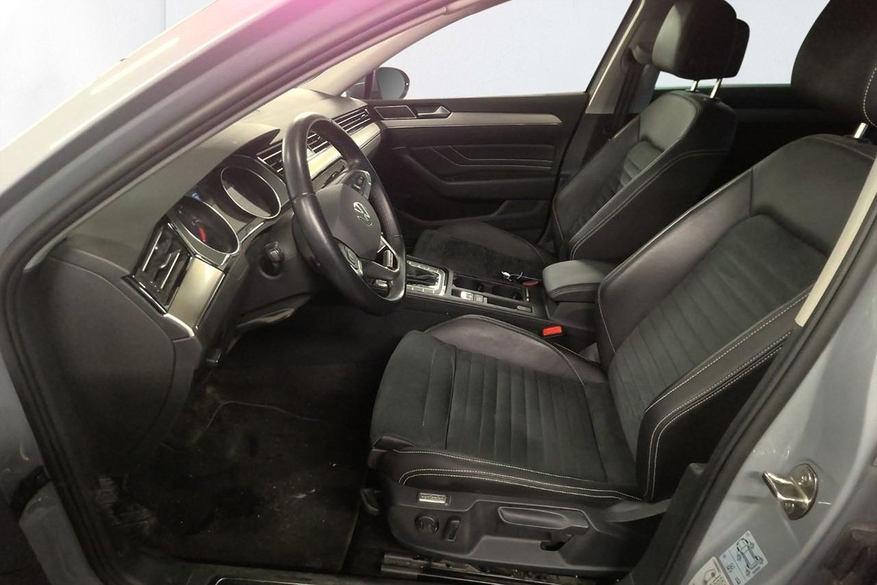 Volkswagen Passat 2.0 TDI SCR 2023, bild 6/8