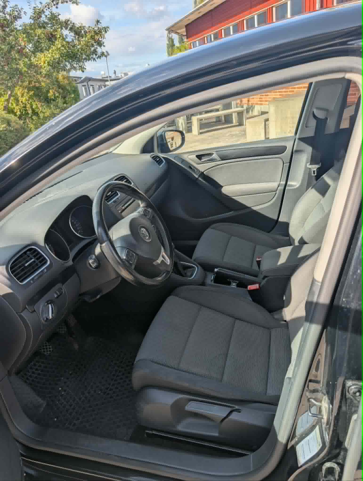 Volkswagen Golf 1.6 TDI 2012, bild 4/6