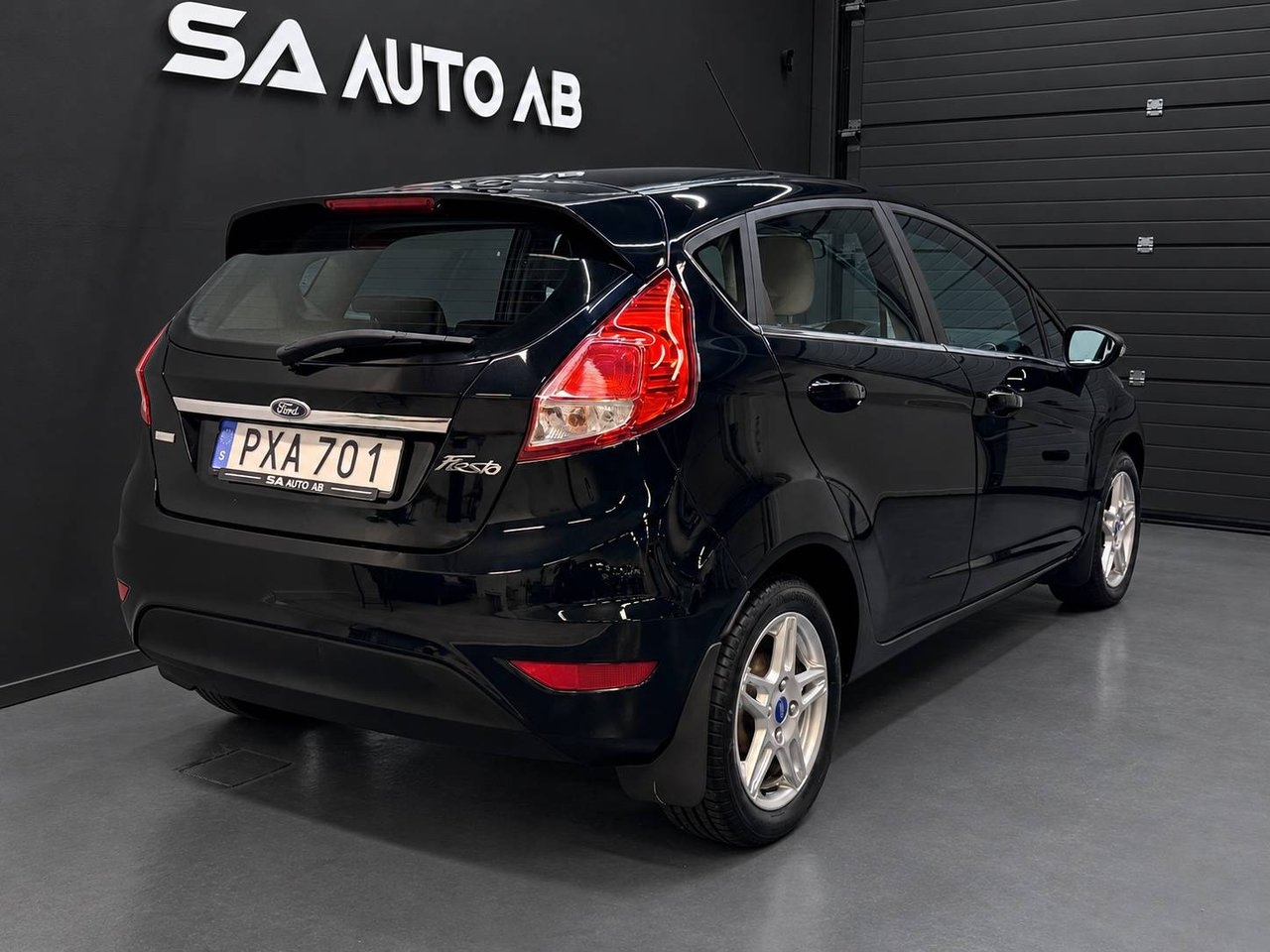 Ford Fiesta 1.0 EcoBoost Titanium 2015, bild 6/10