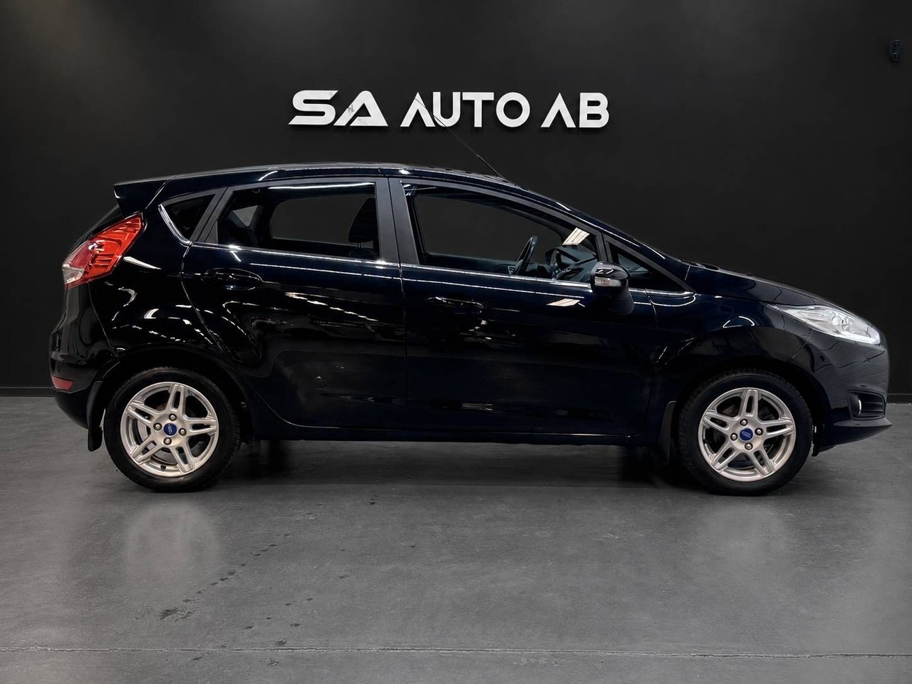 Ford Fiesta 1.0 EcoBoost Titanium 2015, bild 5/10