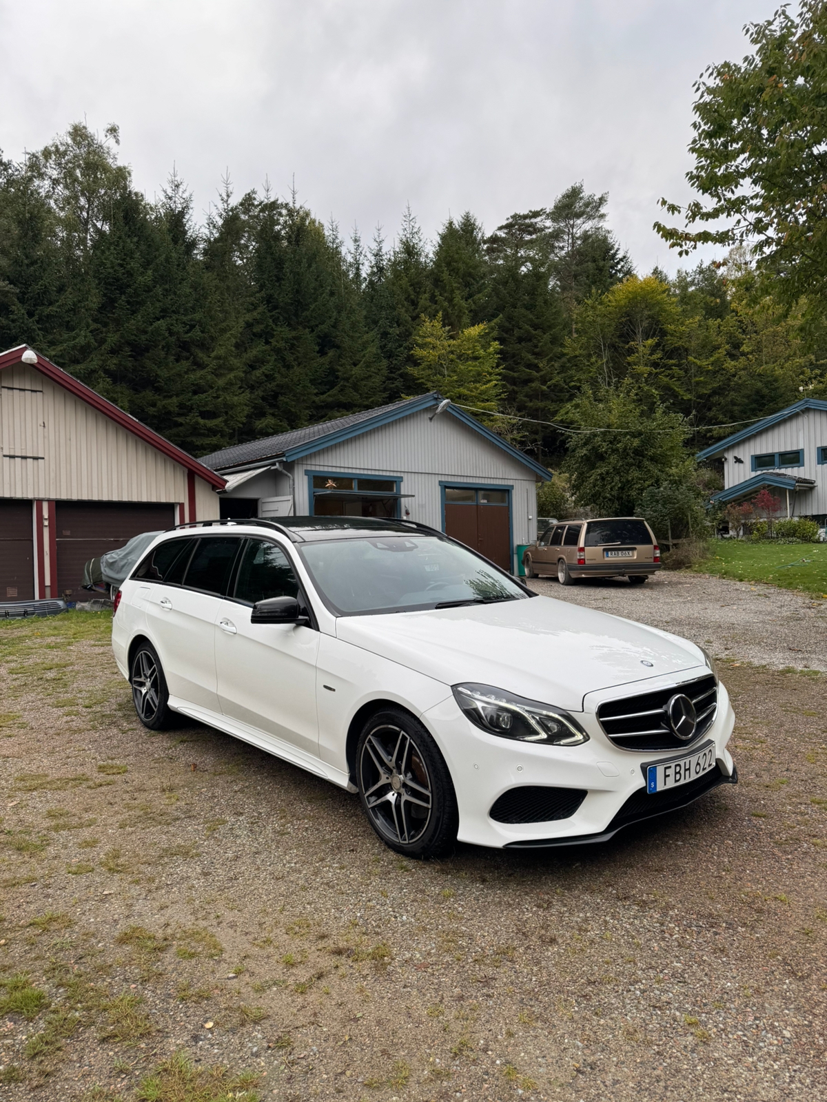 Mercedes-Benz E 350 BlueTEC 2016, bild 6/10