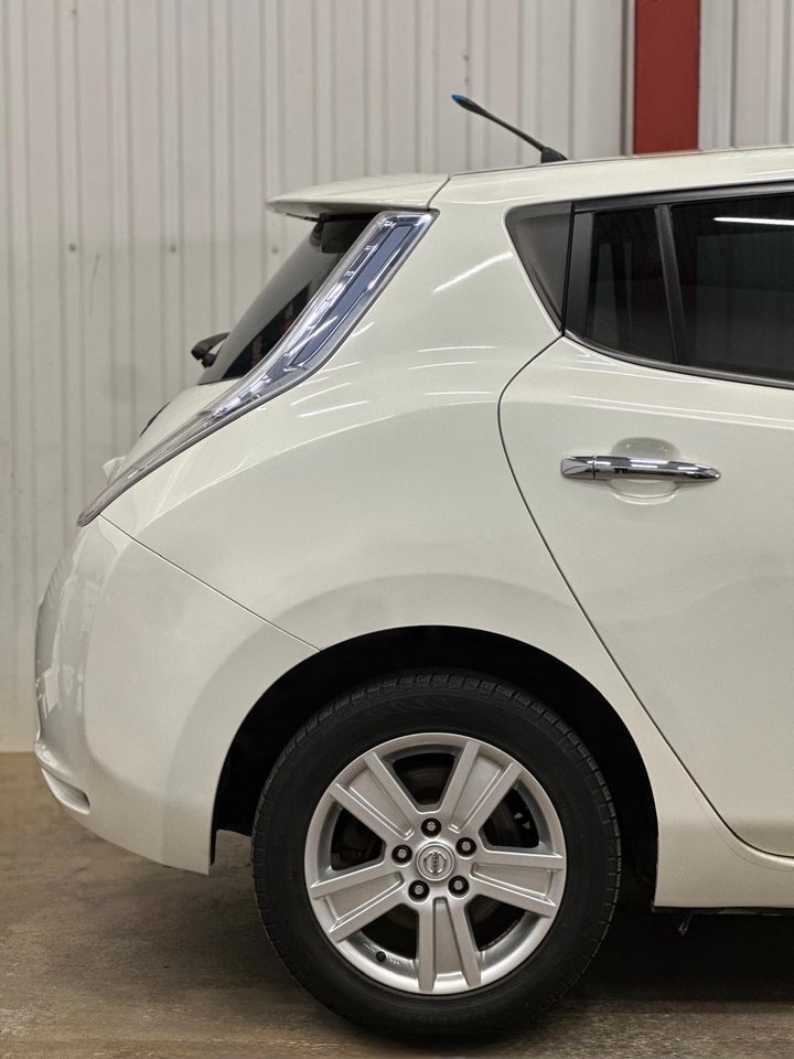 Nissan Leaf 24 kWh 2013, bild 6/21
