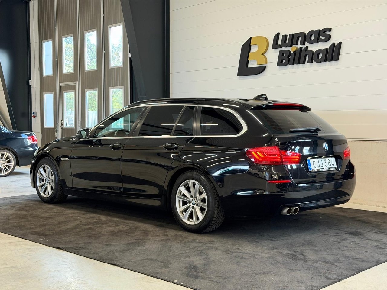 BMW 520d 2014, photo 4/10