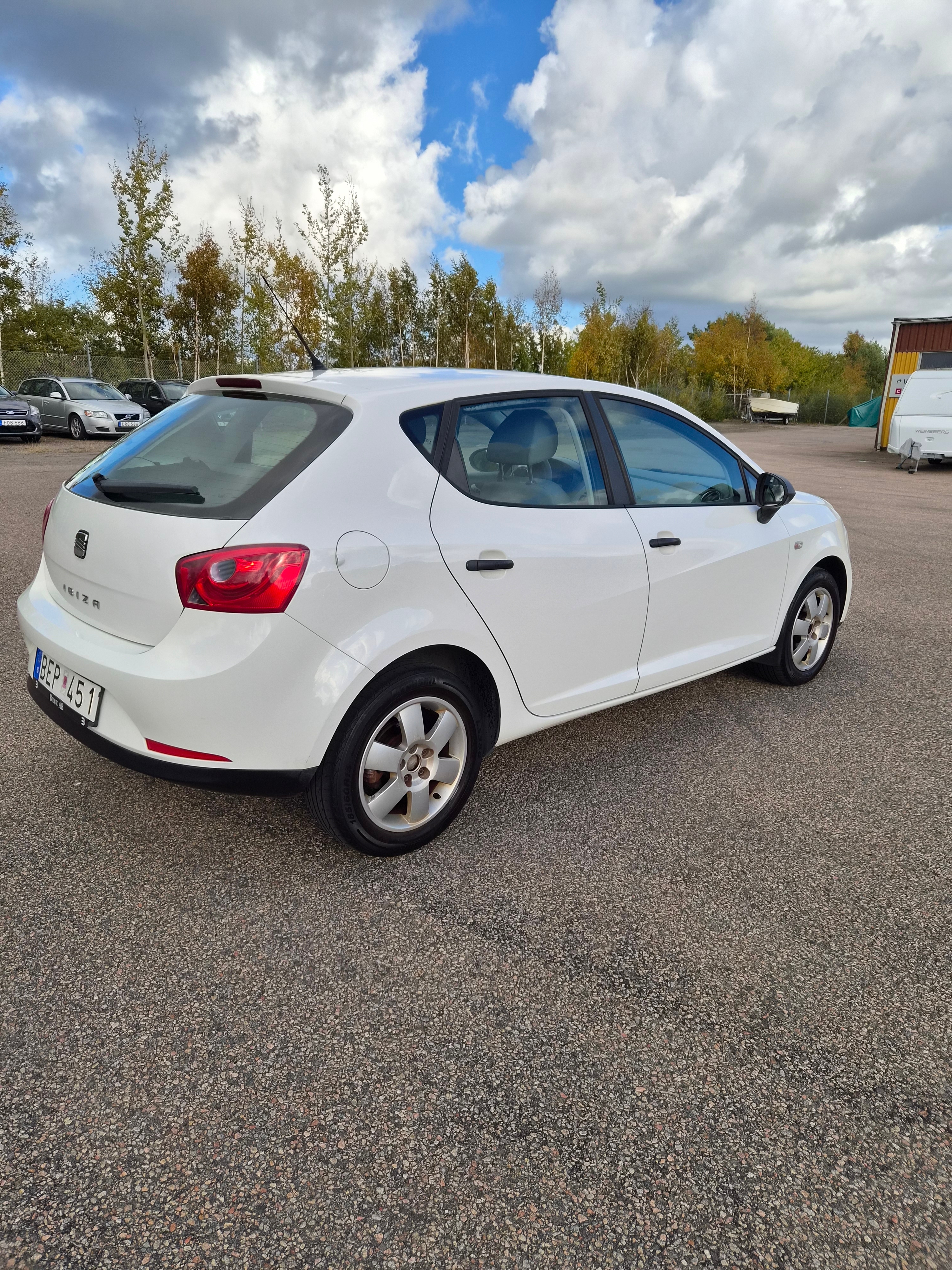 Seat Ibiza 1.4 16V 2010, bild 4/6