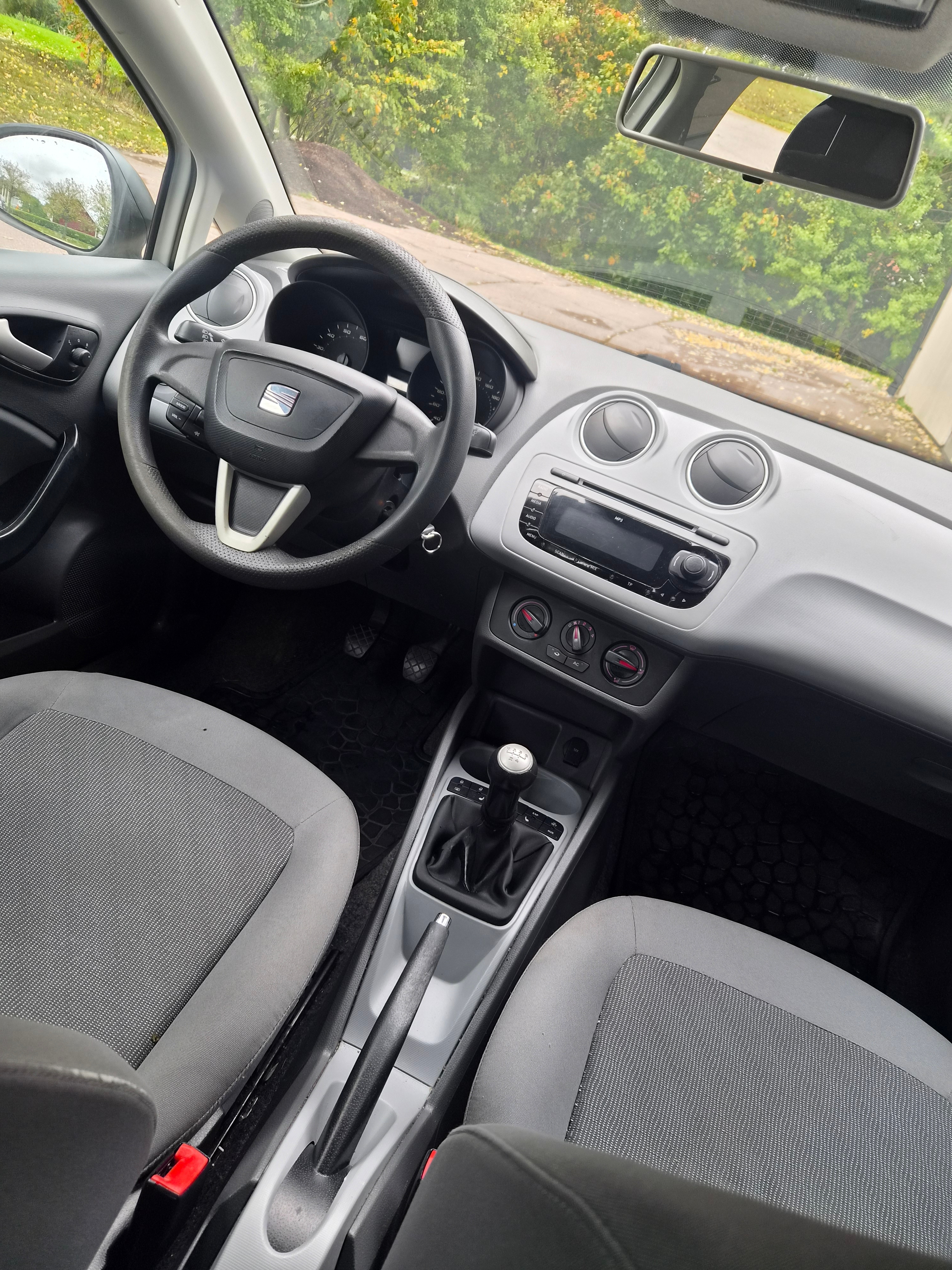 Seat Ibiza 1.4 16V 2010, bild 5/6