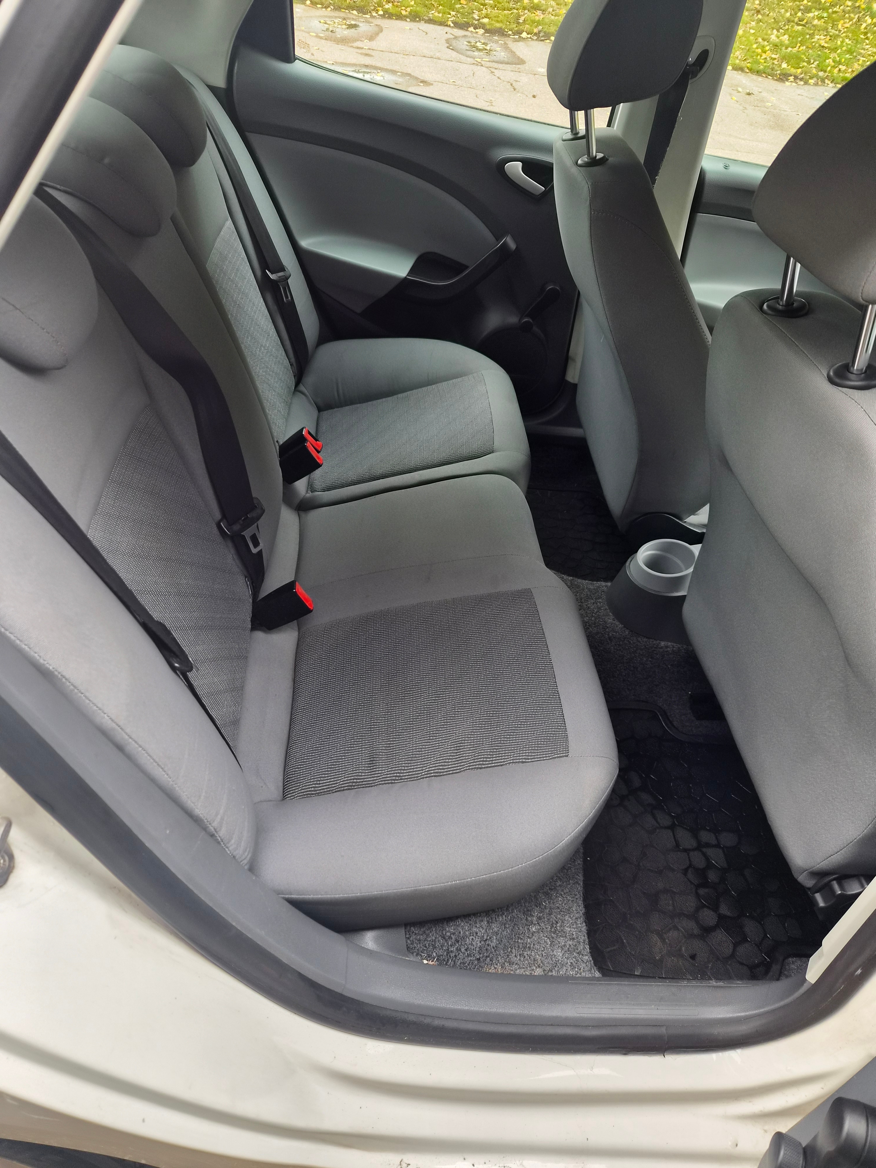 Seat Ibiza 1.4 16V 2010, bild 6/6