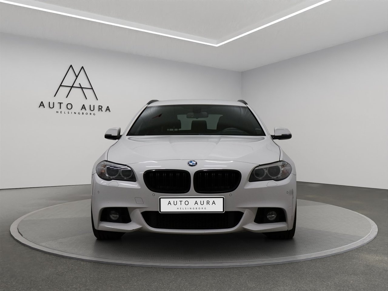 BMW 520d M Sport 2017, bild 2/10