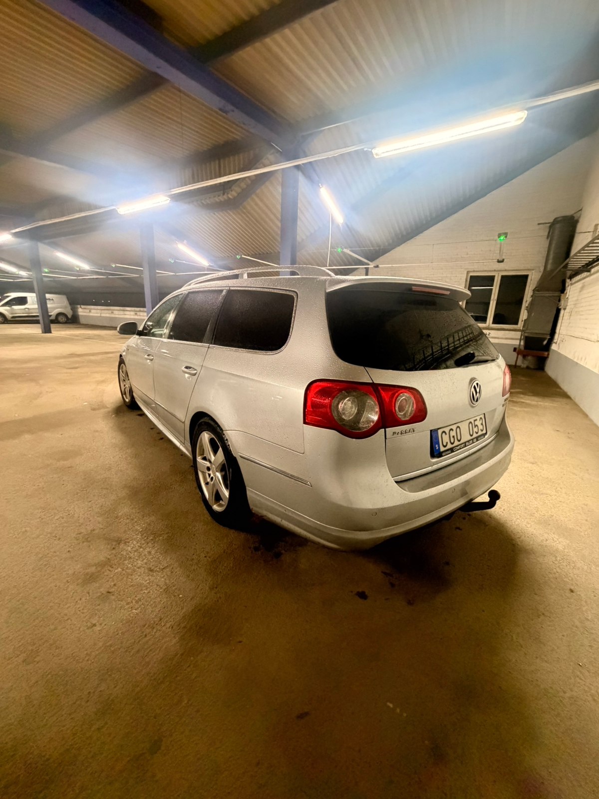 Volkswagen Passat 2.0 TDI DPF R-Line 2010, bild 5/10