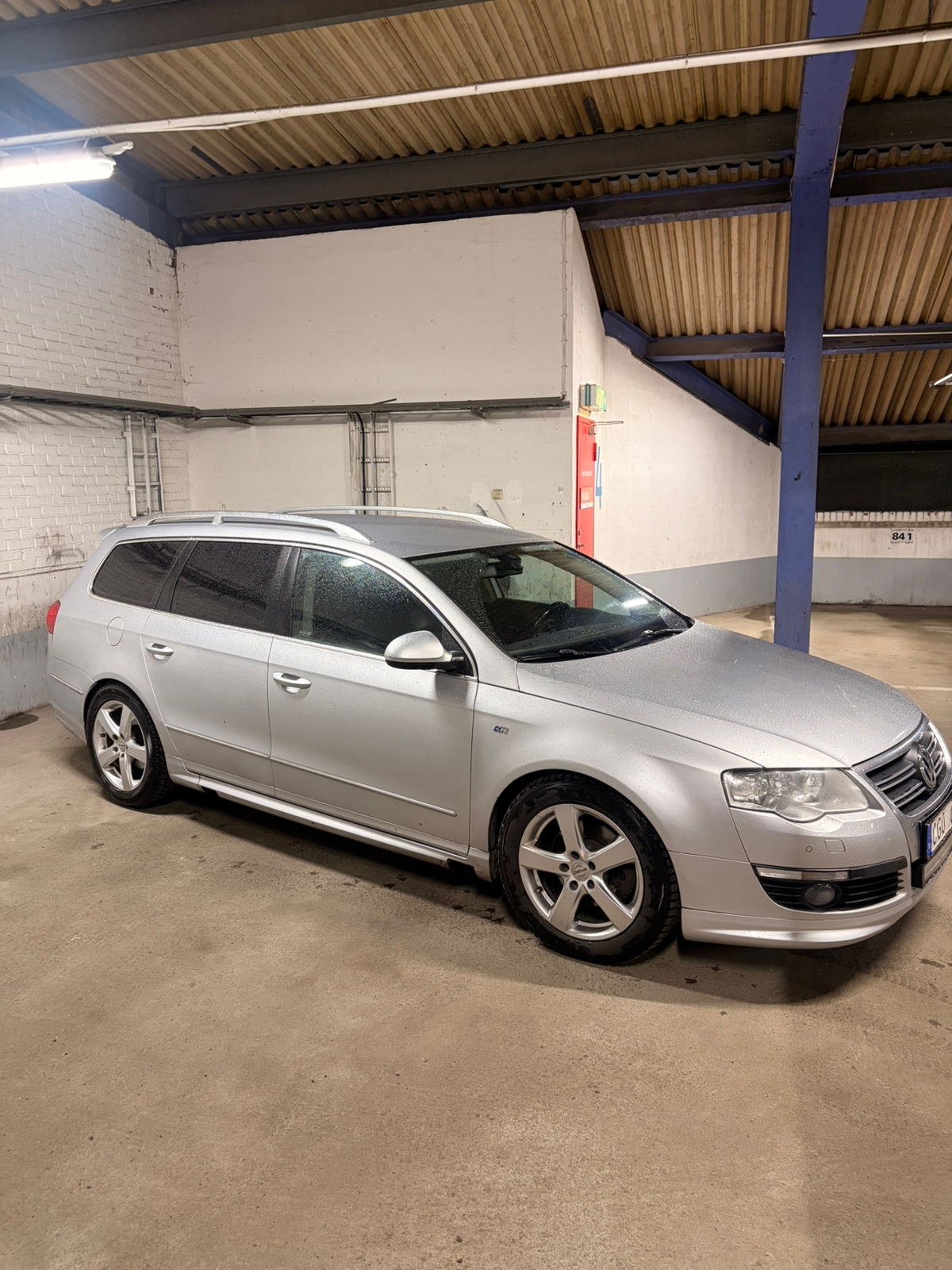 Volkswagen Passat 2.0 TDI DPF R-Line 2010, bild 3/10