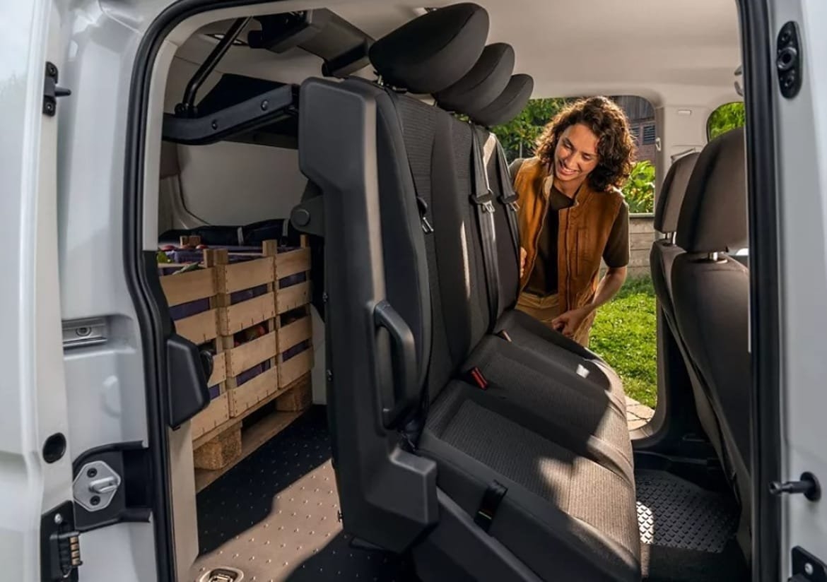 Volkswagen Caddy Maxi 1.5 TSI eHybrid 2026, photo 2/3