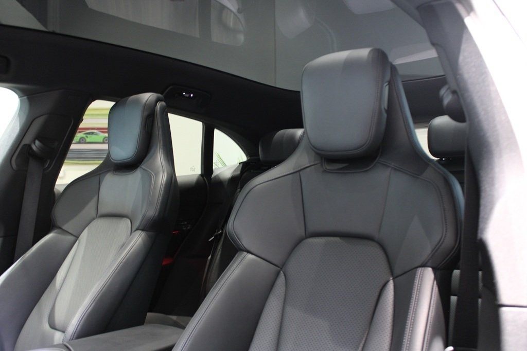 Porsche Taycan 4 CROSS TURISMO 2023, bild 4/10
