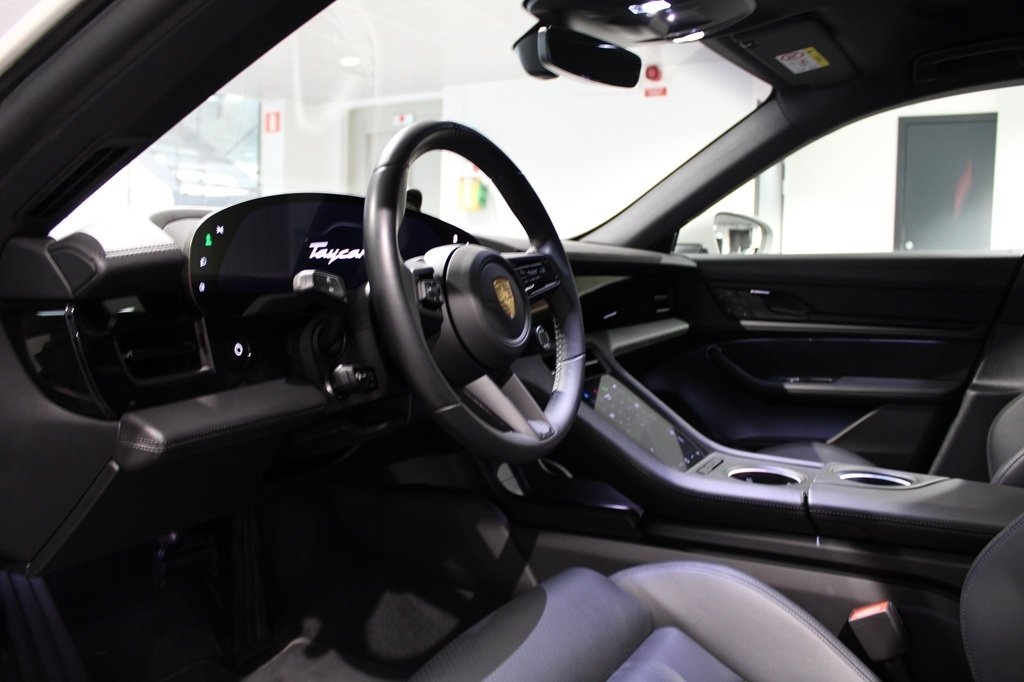 Porsche Taycan 4 CROSS TURISMO 2023, bild 3/10