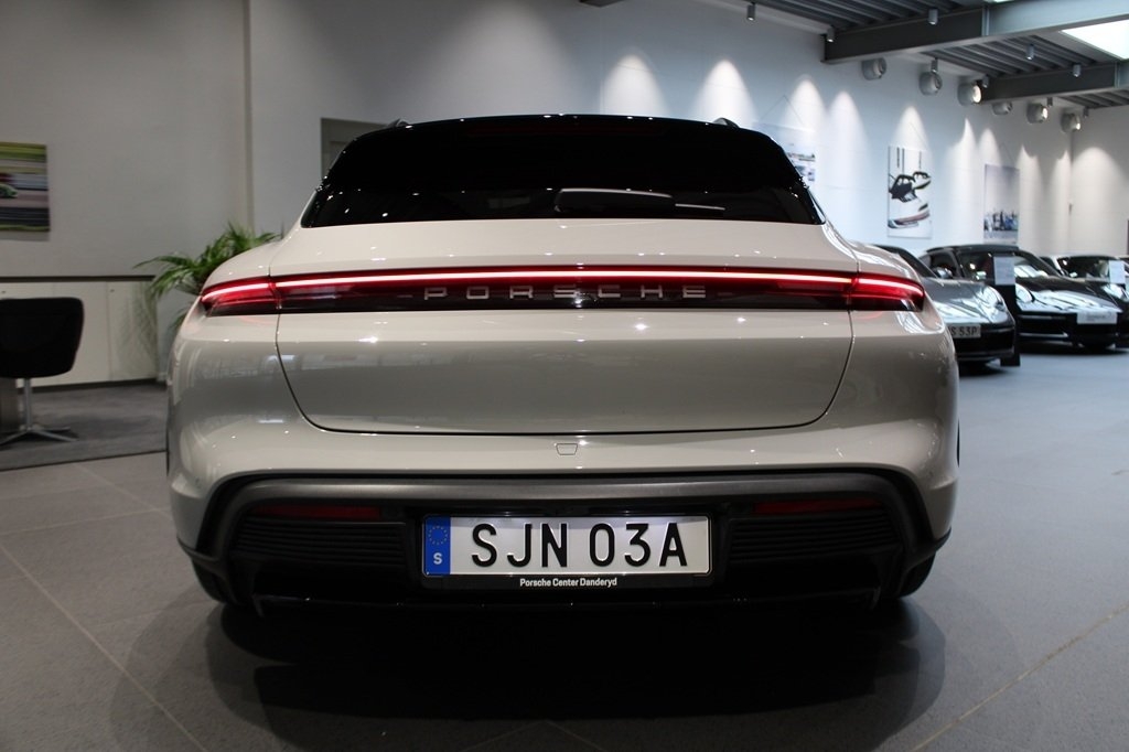 Porsche Taycan 4 CROSS TURISMO 2023, bild 7/10