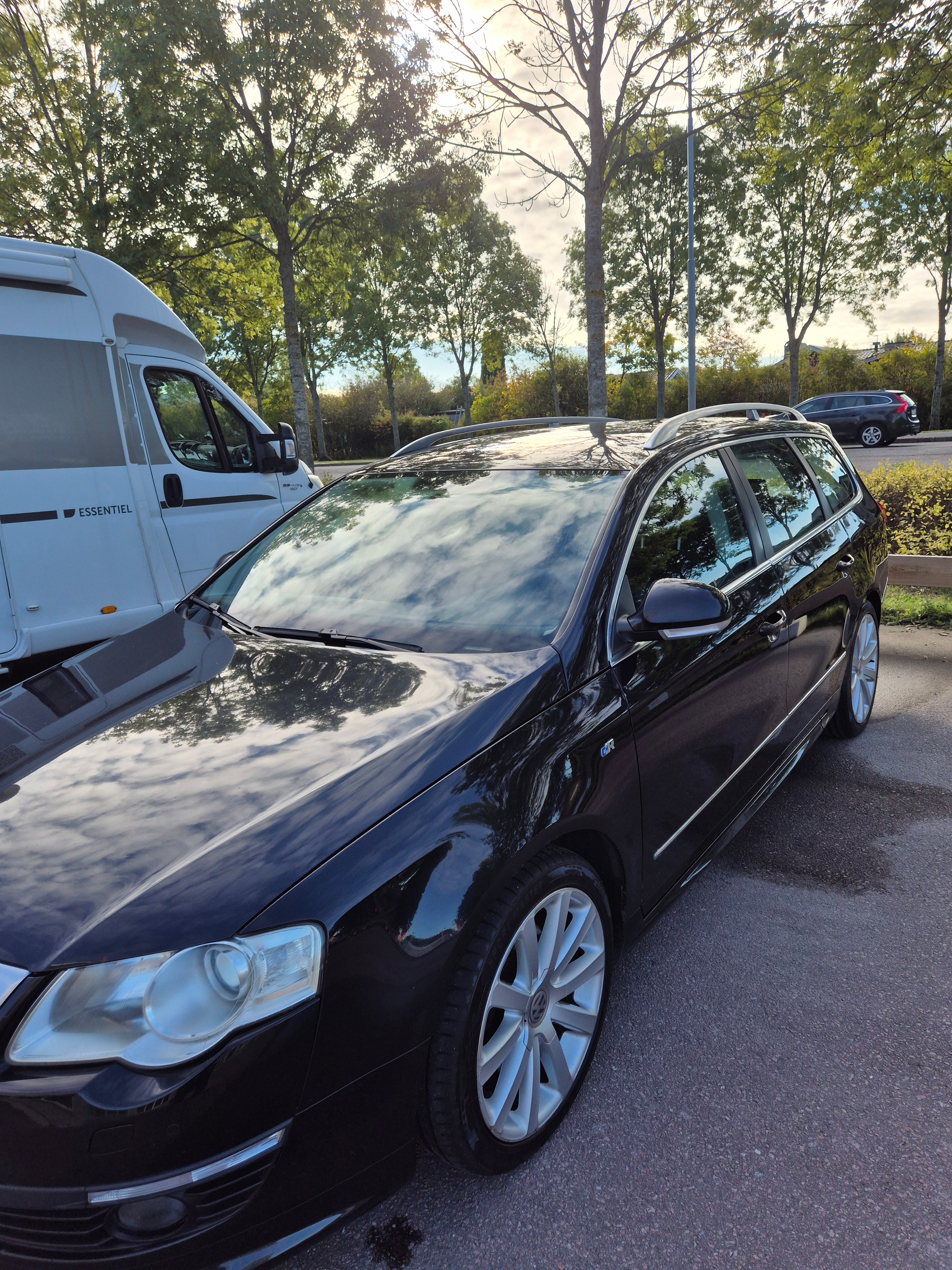 Volkswagen Passat 2.0 TDI DPF R-Line 2010, bild 6/8