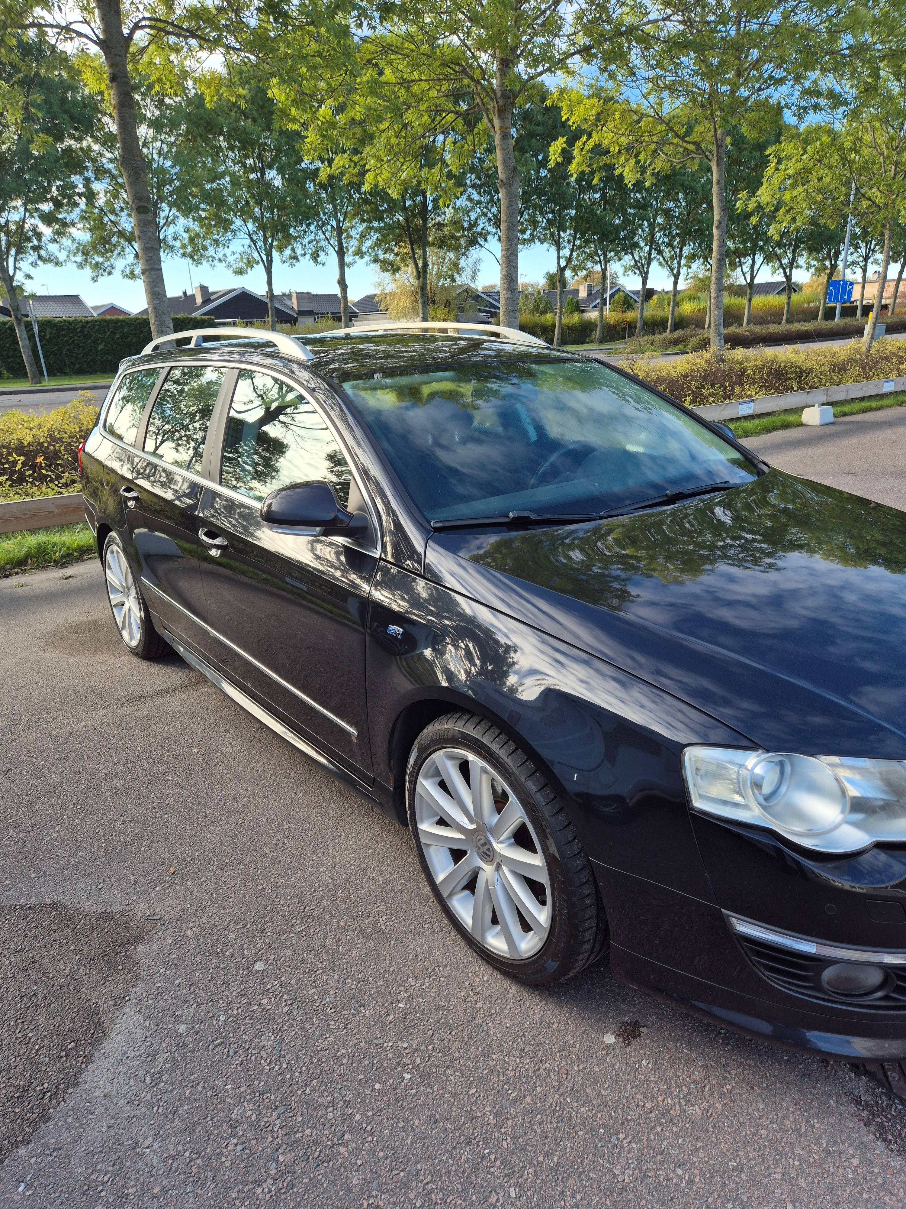 Volkswagen Passat 2.0 TDI DPF R-Line 2010, bild 7/8