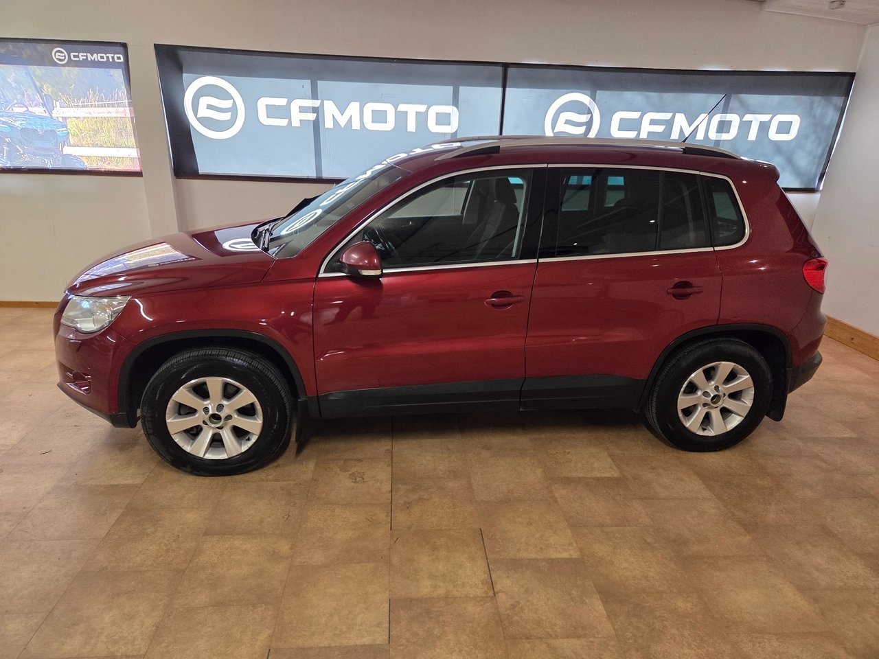 Volkswagen Tiguan 2.0 TDI Sport & Style 2009, bild 3/10