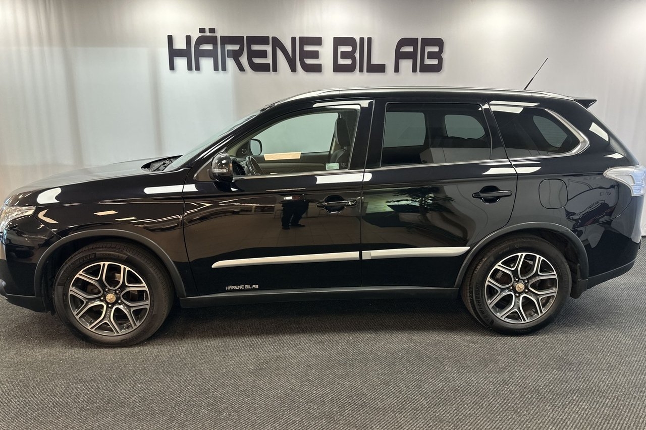 Mitsubishi Outlander 2.2 DI-D Business 2014, bild 2/10
