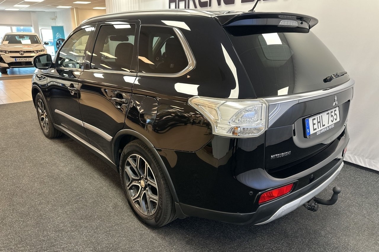 Mitsubishi Outlander 2.2 DI-D Business 2014, bild 3/10