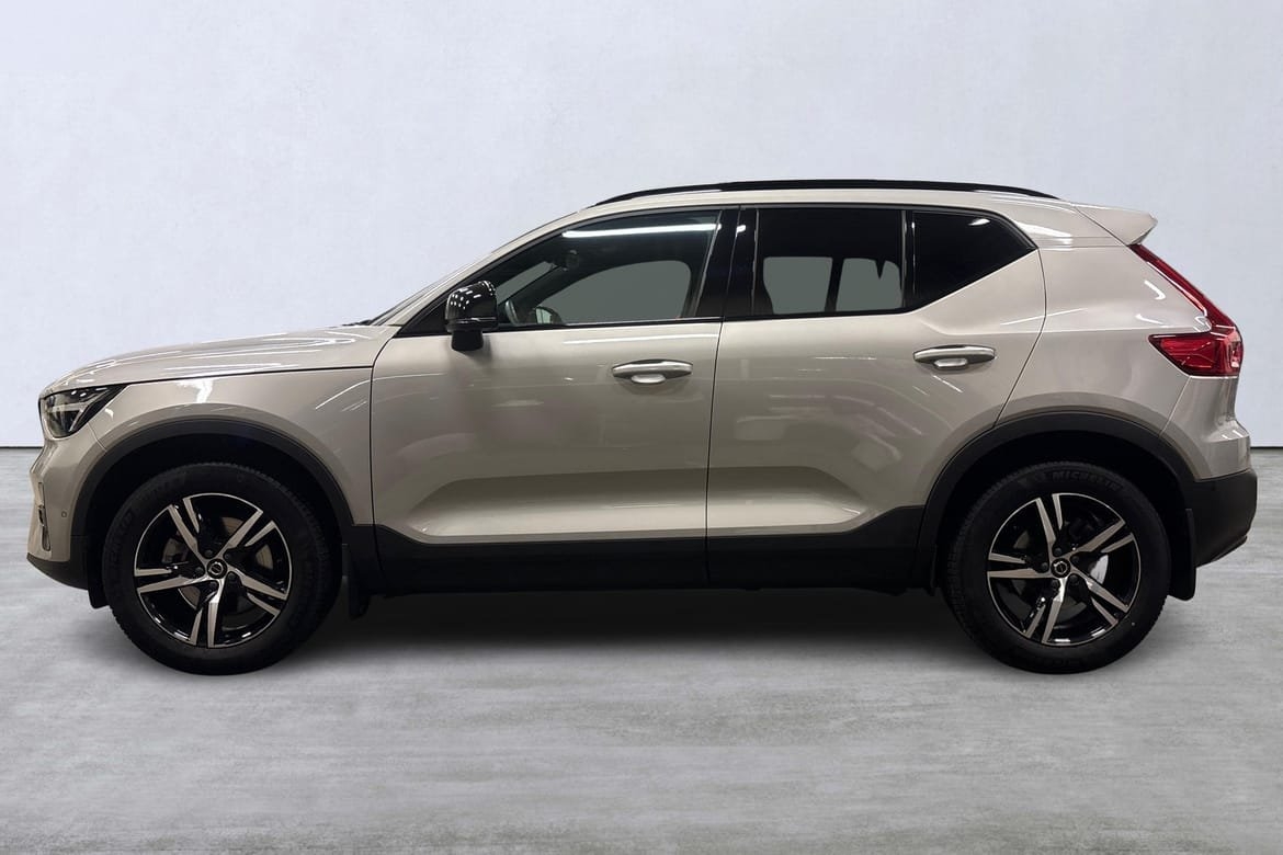 Volvo XC40 B3 Plus Dark 2025, kuva 2/10