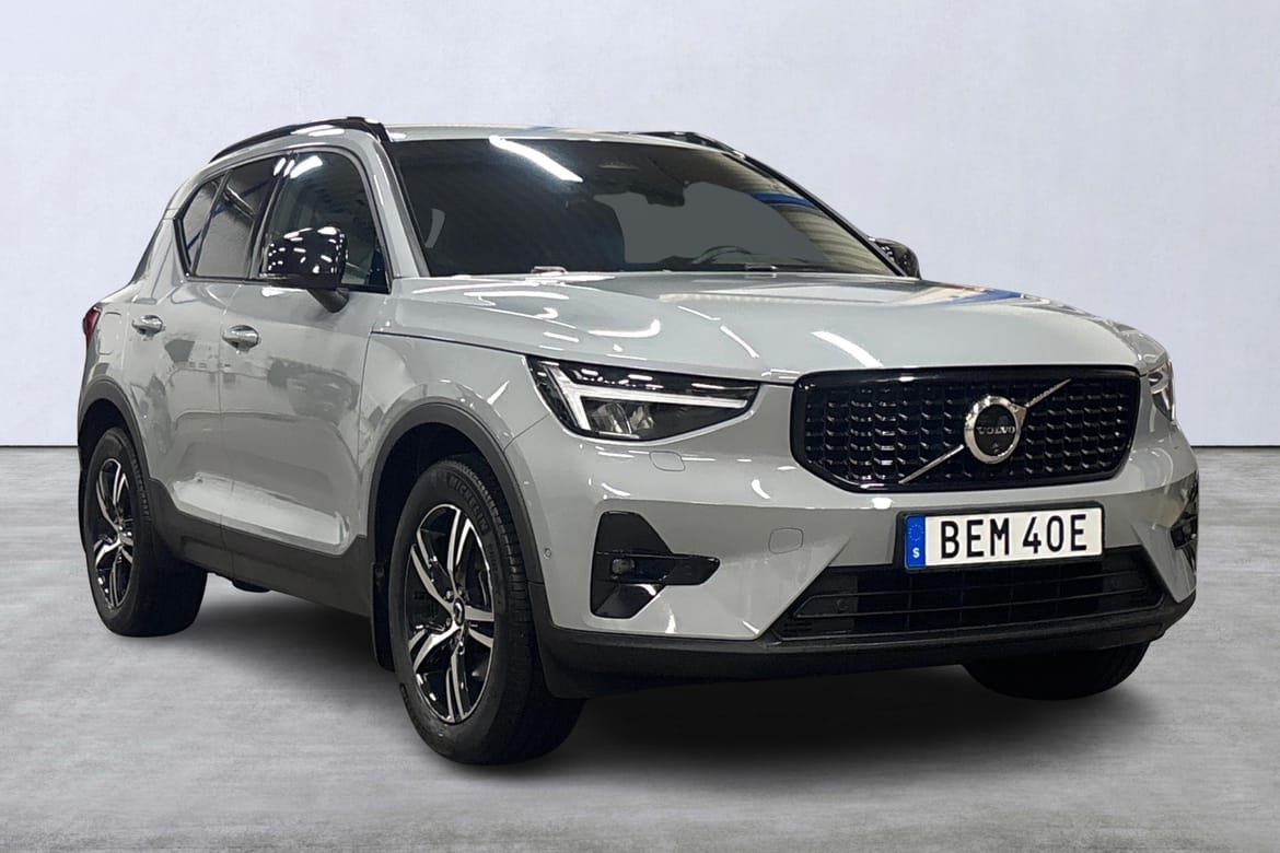 Volvo XC40 B3 Plus Dark 2025, bild 6/10