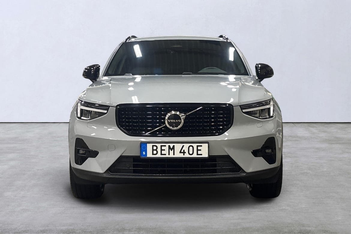 Volvo XC40 B3 Plus Dark 2025, bild 7/10