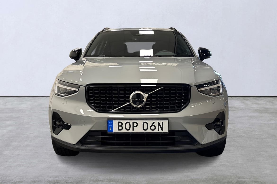 Volvo XC40 B3 Plus Dark 2025, bild 7/10