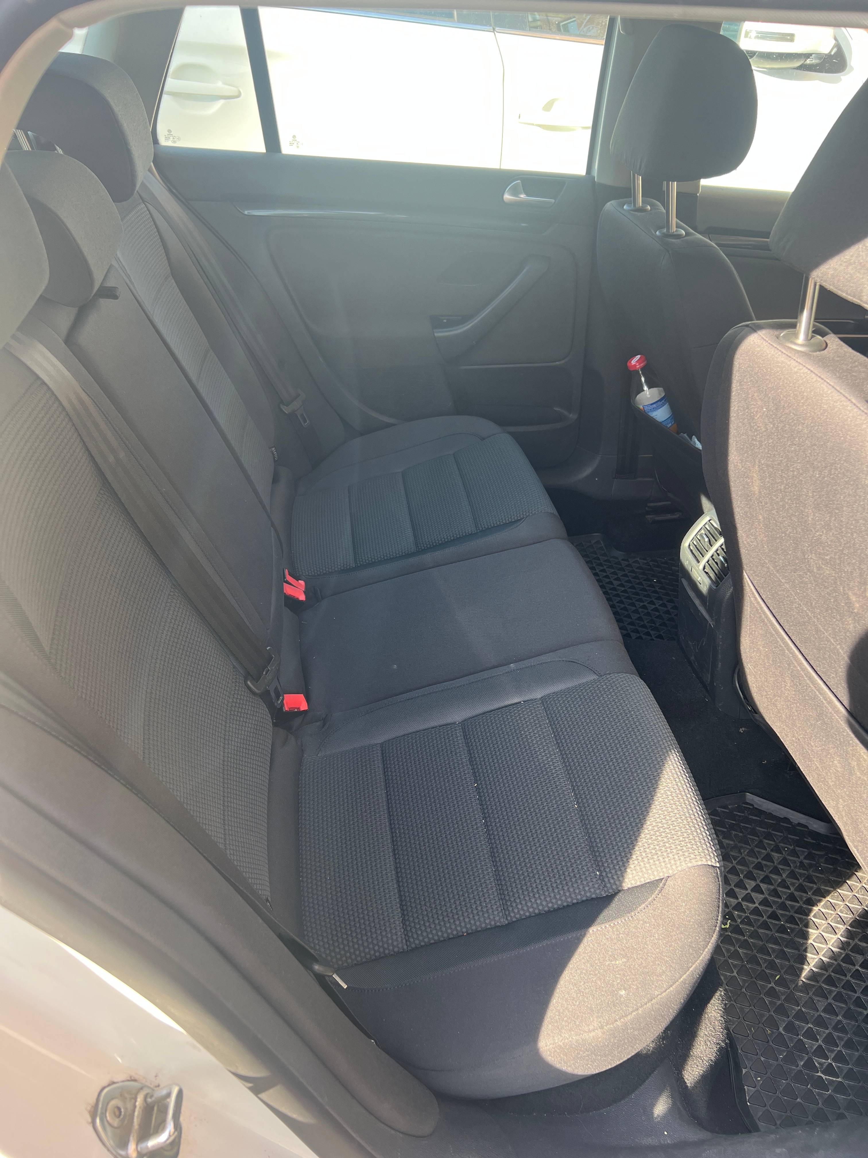 Volkswagen Golf 1.6 TDI 2010, bild 6/7