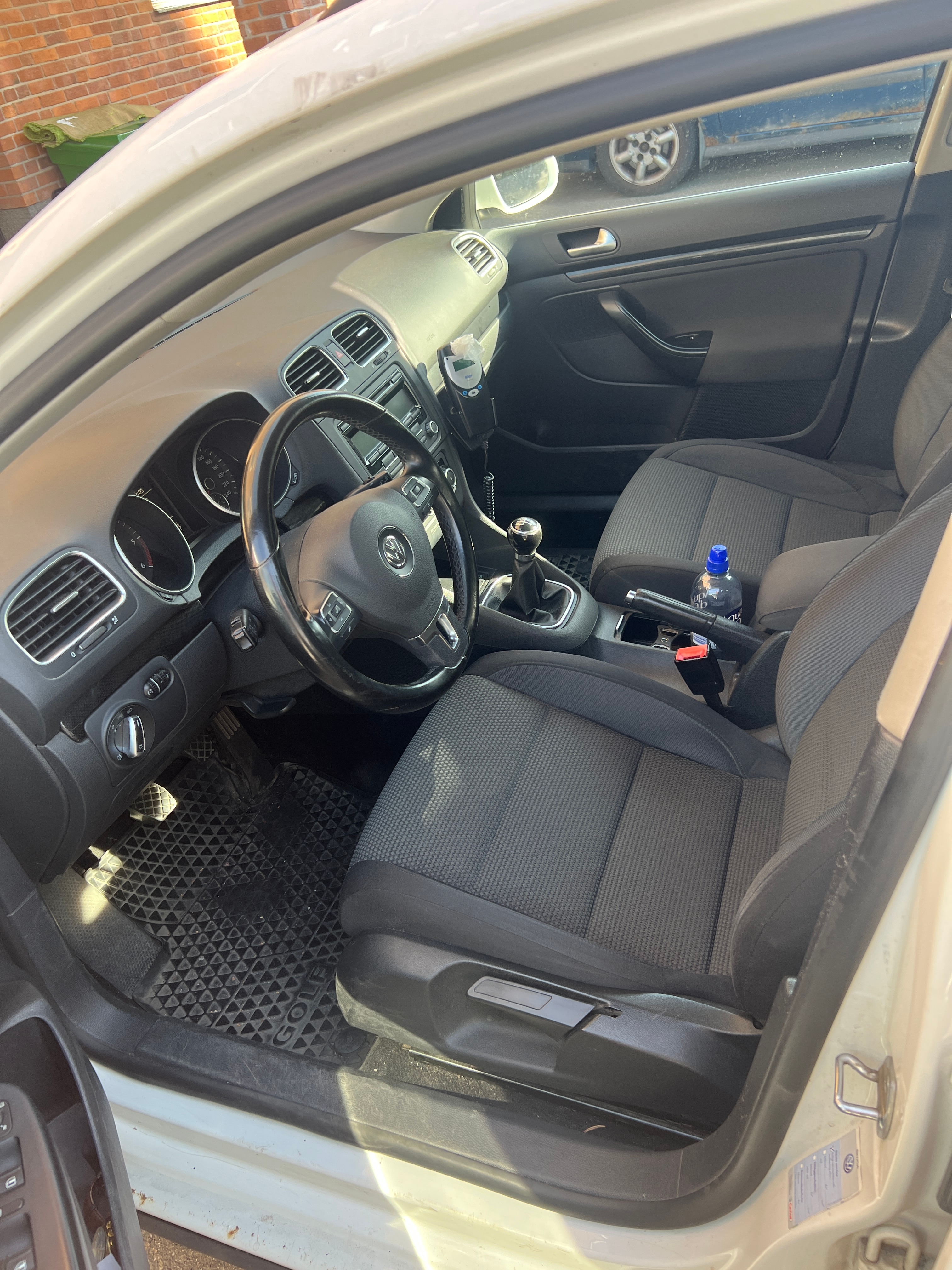 Volkswagen Golf 1.6 TDI 2010, bild 4/7