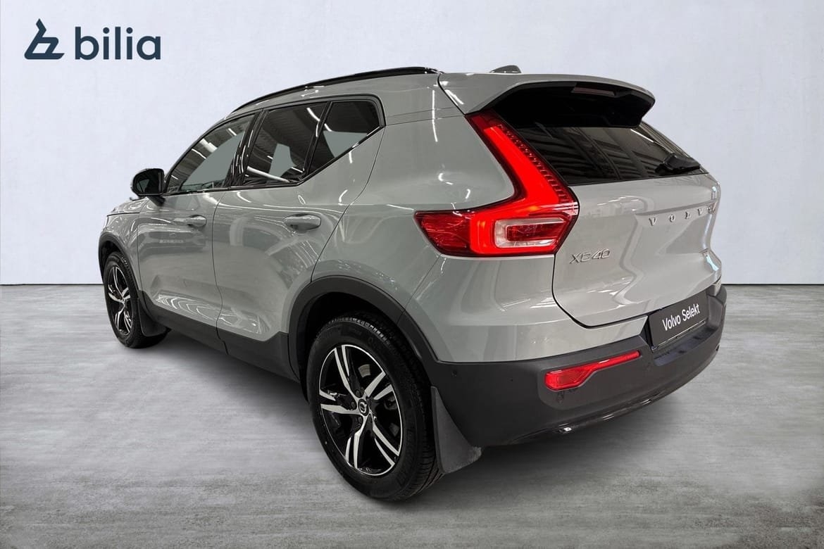 Volvo XC40 B3 Plus Dark 2025, bild 3/10