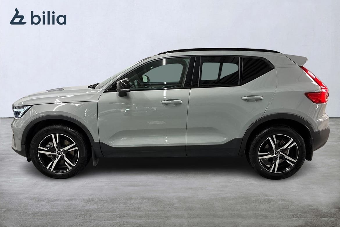 Volvo XC40 B3 Plus Dark 2025, bild 2/10