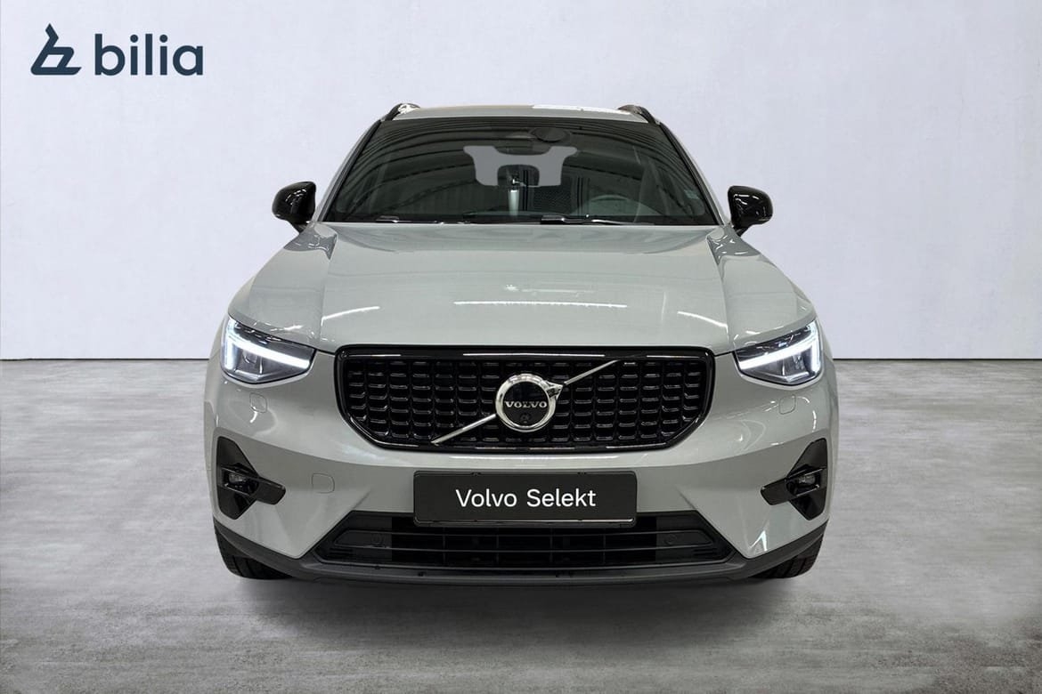 Volvo XC40 B3 Plus Dark 2025, bild 7/10