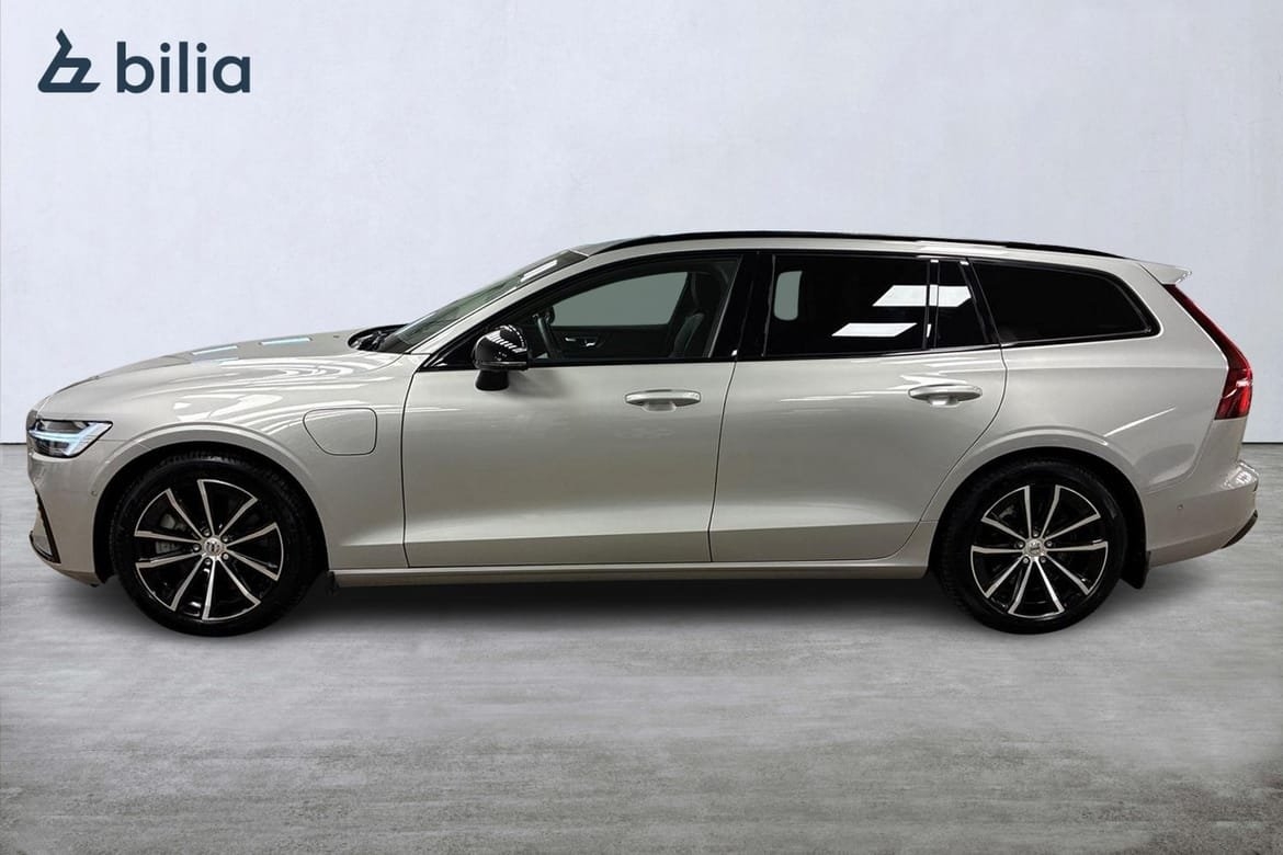 Volvo V60 T6 Plus Dark Nordic 2025, bild 2/10