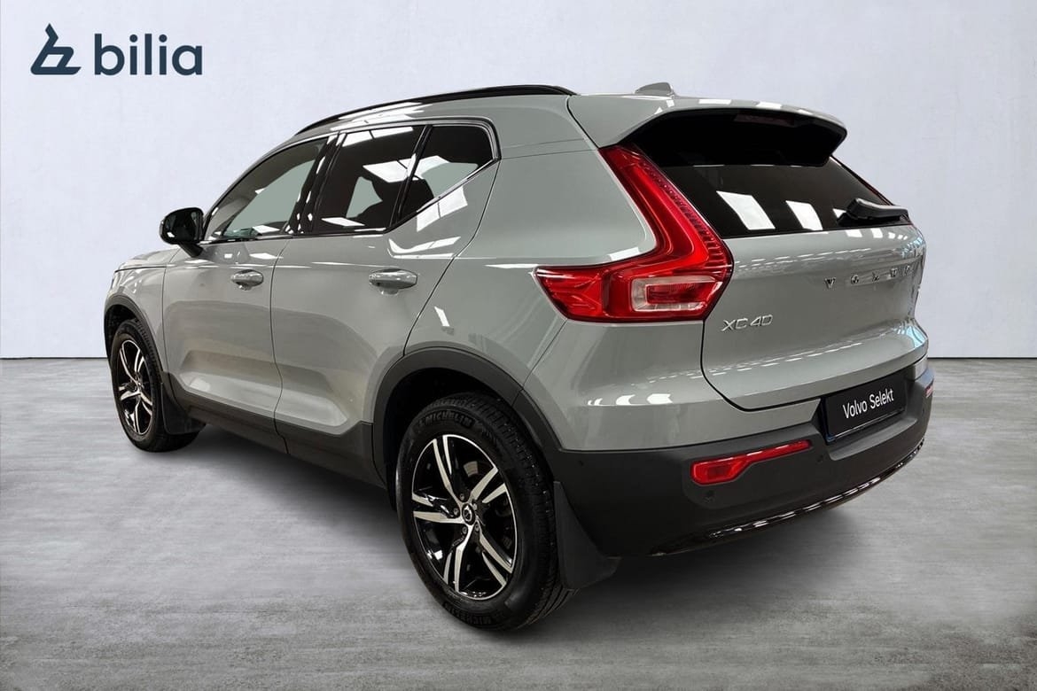 Volvo XC40 B3 Plus Dark 2025, bild 3/10
